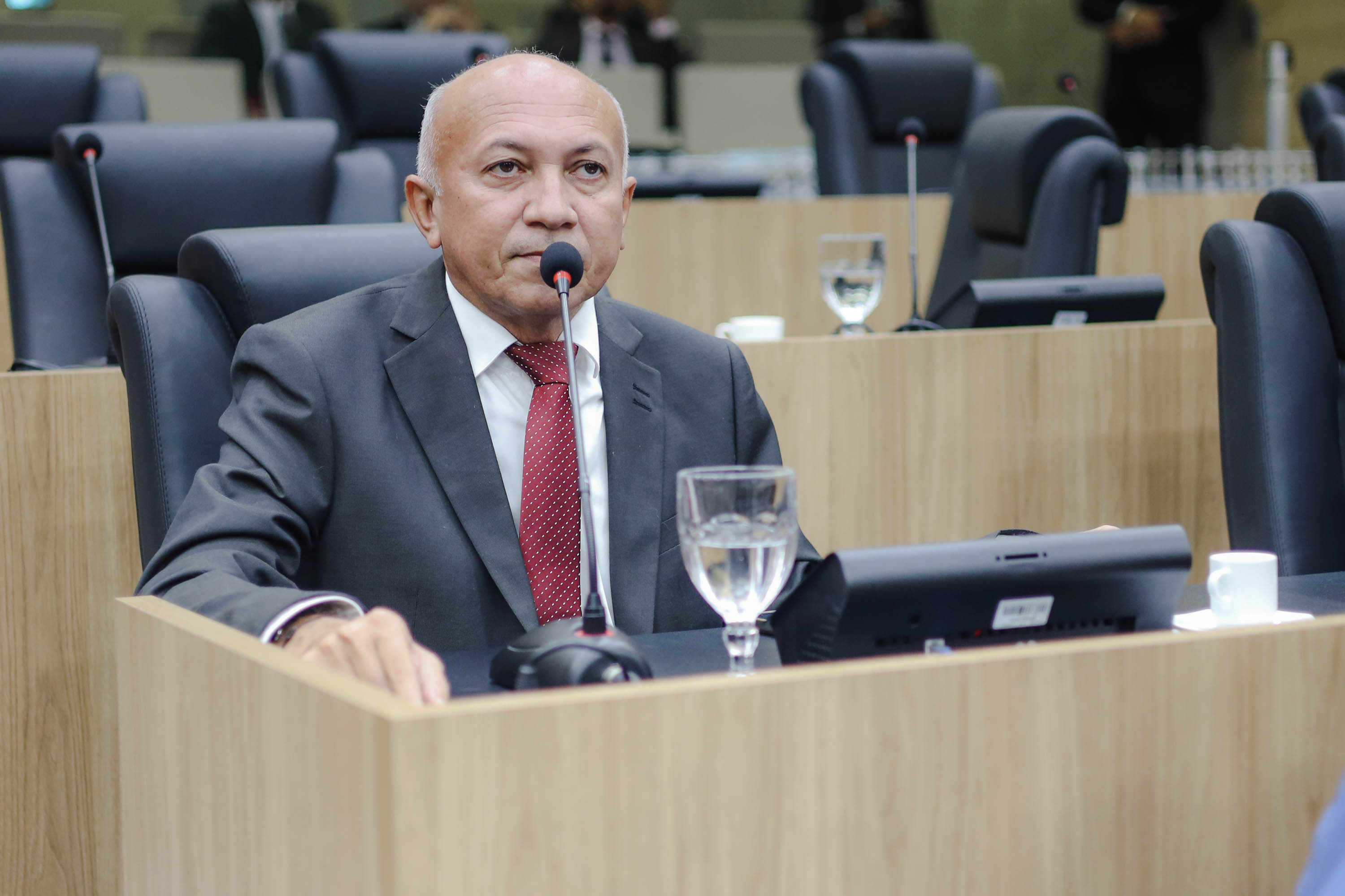 PLENÁRIO 28.04 (3).jpg