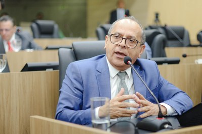 PLENÁRIO 28.04 (6) HÉLIO ISAIAS.jpg