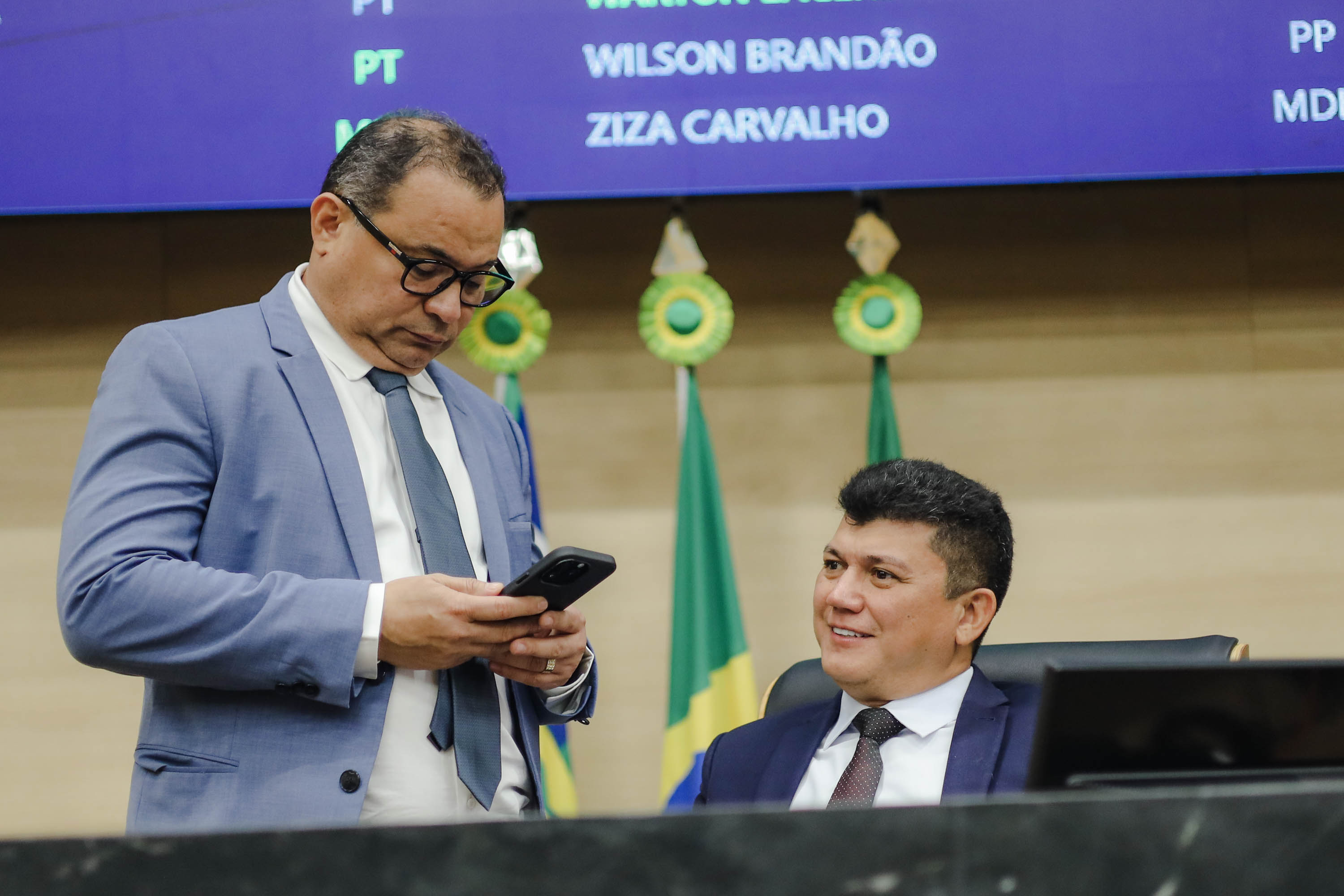 PLENÁRIO 28.04 (9).jpg