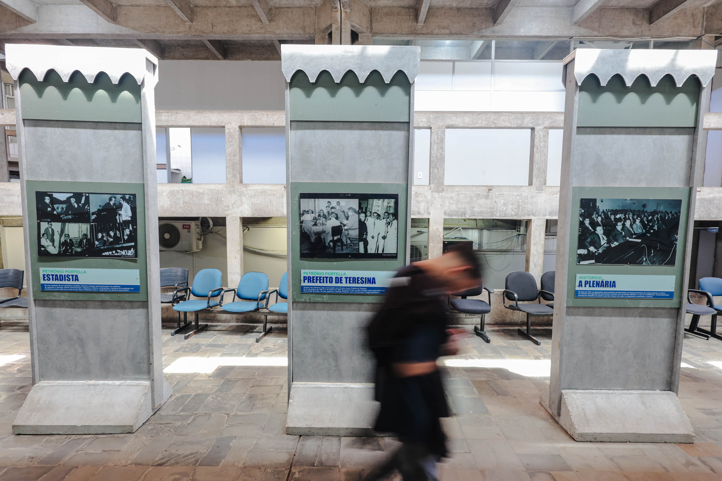 EXPOSIÇÃO ASSEMBLEIA 190 ANOS NA UESPI (5).jpg