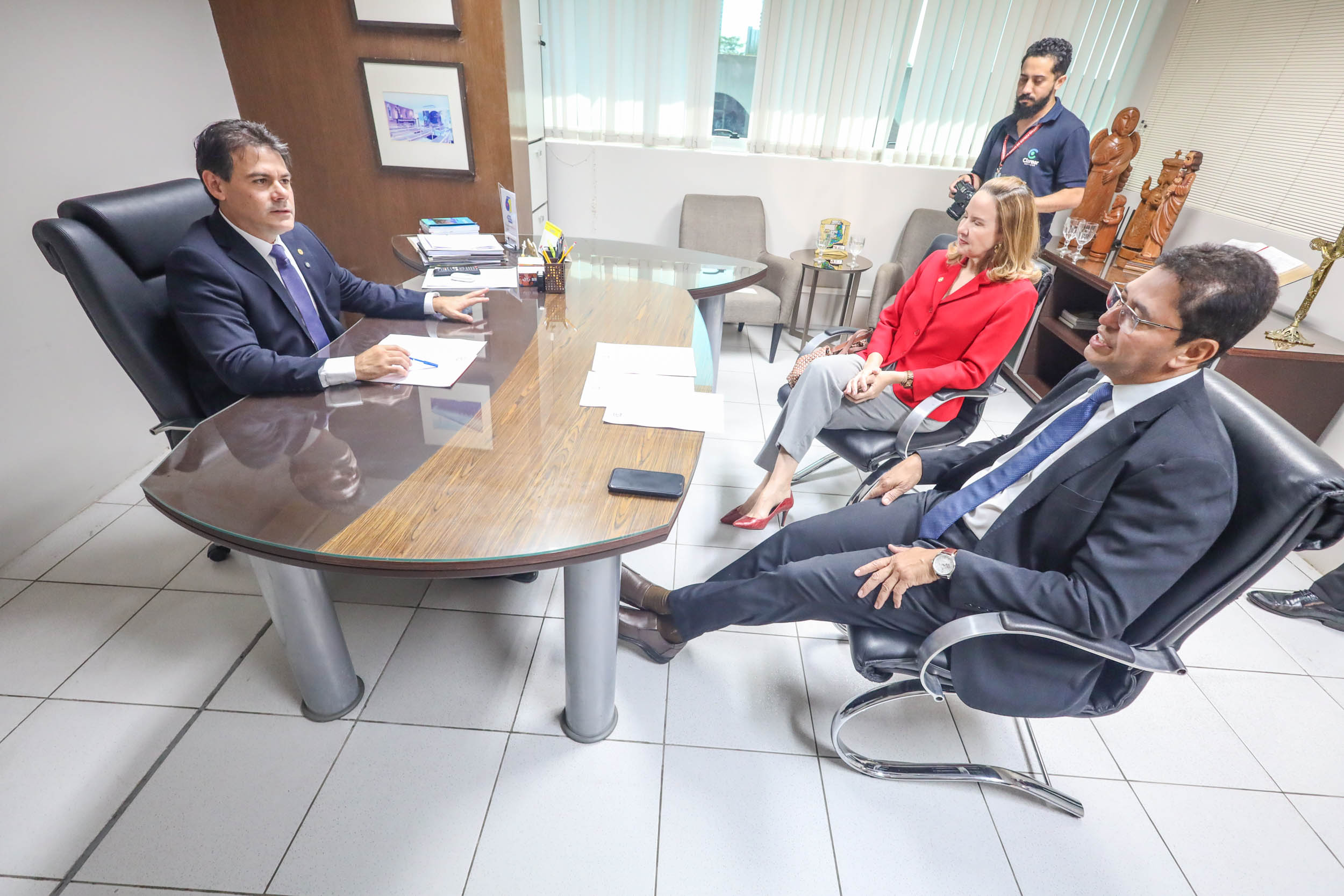 REUNIÃO PROCURADORA GERAL DE JUSTIÇA DRA CLAUDIA SEABRA (2).jpg
