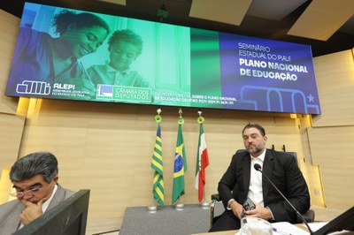 SEMINÁRIO ESTADUAL DO PIAUÍ PARA DISCUSSÃO SOBRE O PLANO NACIONAL DE EDUCAÇÃO DECÊNIO 2024 2034 (31).jpg