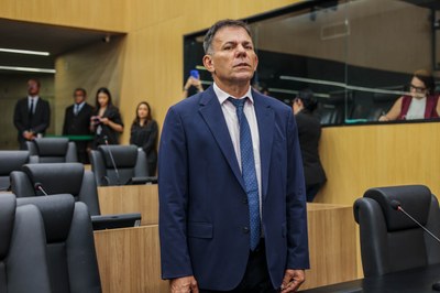 TÍTULO DE CIDADANIA AOS SENHORES FRANCISCO VILTON SOARES E ORLANDO DINIZ SANTOS (3).jpg