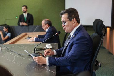 COMISSÃO DE CONSTITUIÇÃO E JUSTIÇA (2).jpg