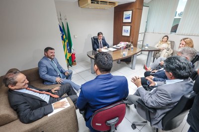 REUNIÃO DA MESA DIRETORA (2).jpg