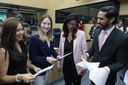 COMISSÃO DA OAB-PI FAZ ENTREGA SIMBOLICA DE PL SOBRE ADULTIZAÇÃO (1).jpg