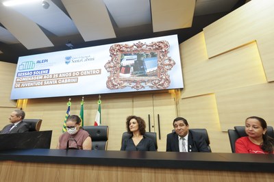 SESSÃO SOLENE PELOS 25 ANOS DO CENTRO DE JUVENTUDE SANTA CABRINI (25).jpg