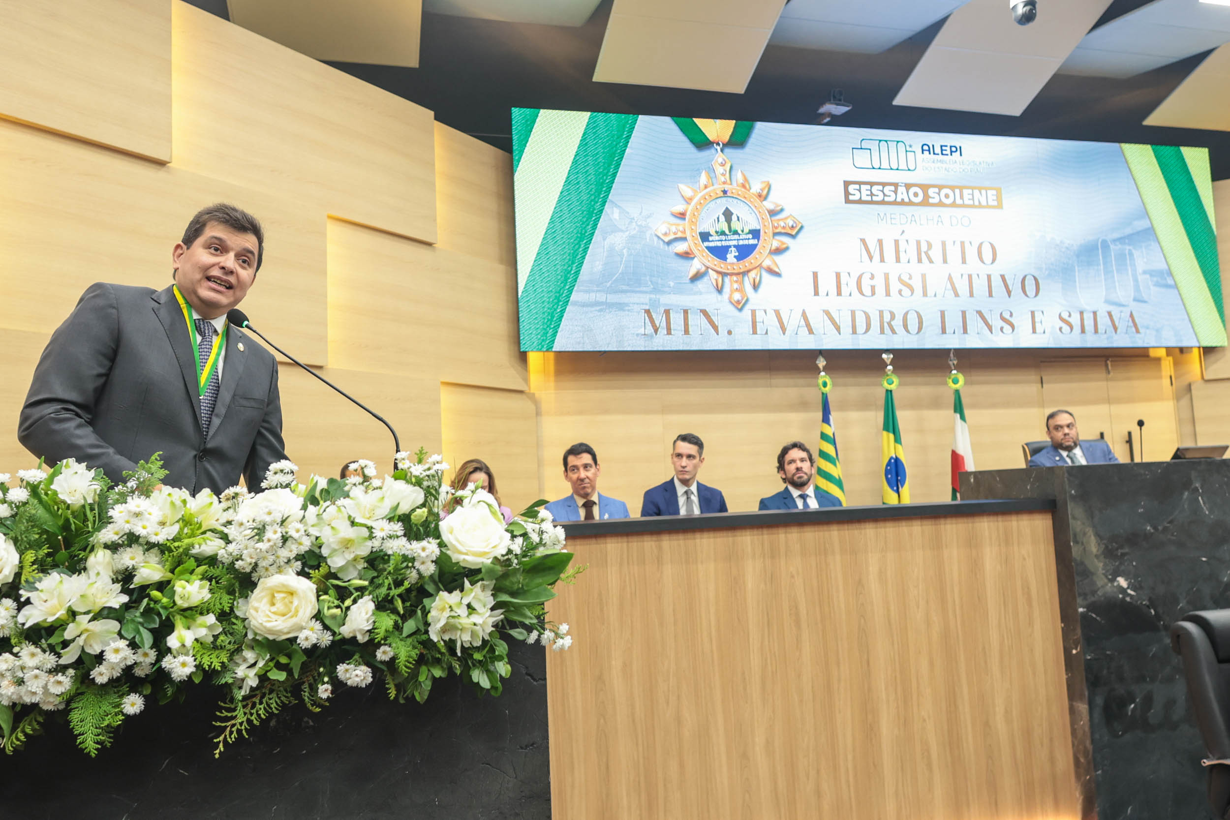 TÍTULO DE CIDADANIA AOS JUIZES ULYSSES GONÇALVES DA SILVA NETO, ALEXSANDRO ARAUJO TRINDADE E MARKUS CALADO, DO TJPI (28).jpg