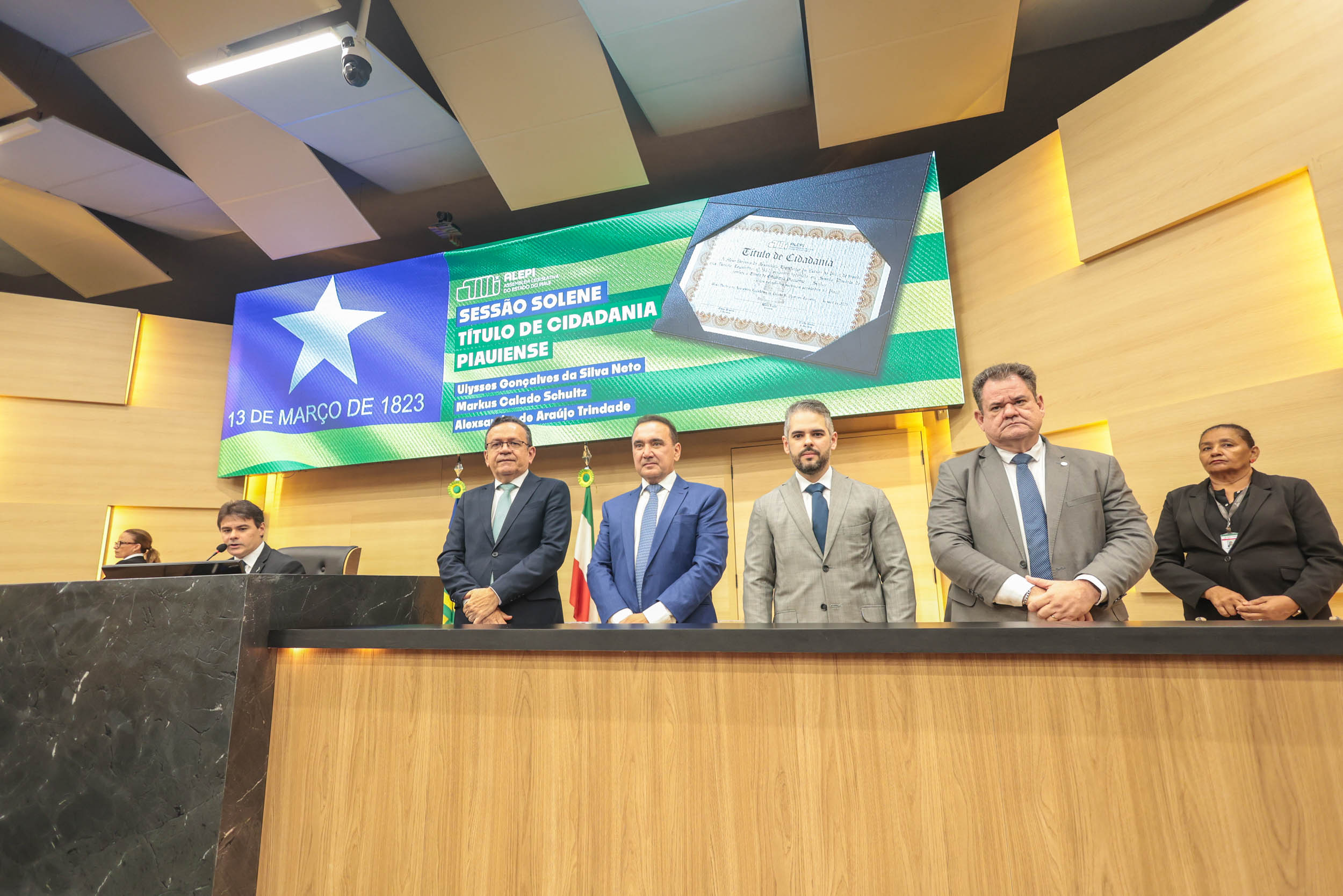 TÍTULO DE CIDADANIA AOS JUIZES ULYSSES GONÇALVES DA SILVA NETO, ALEXSANDRO ARAUJO TRINDADE E MARKUS CALADO, DO TJPI (3).jpg