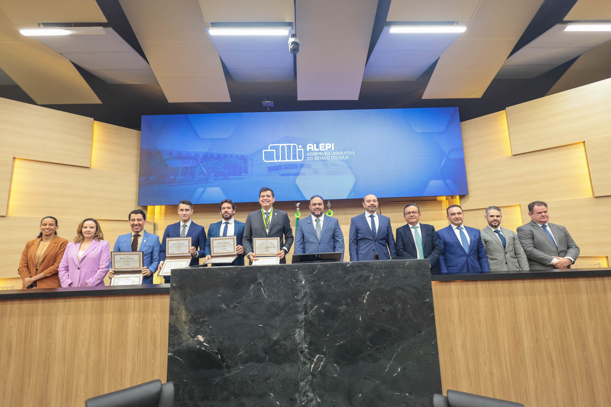 TÍTULO DE CIDADANIA AOS JUIZES ULYSSES GONÇALVES DA SILVA NETO, ALEXSANDRO ARAUJO TRINDADE E MARKUS CALADO, DO TJPI (30).jpg