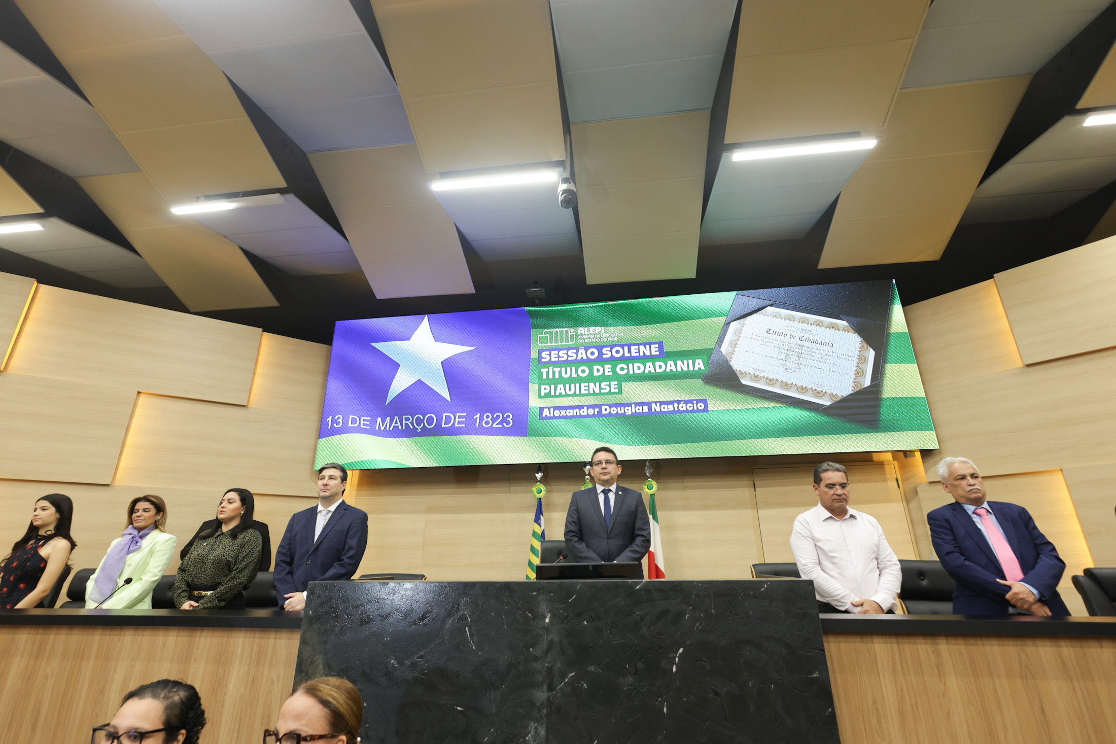 SESSÃO SOLENE TÍTULO DE CIDADANIA ALEXANDER DOUGLAS NASTÁCIO (10).jpg