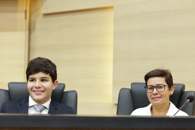 SESSÃO SOLENE TÍTULO DE CIDADANIA ALEXANDER DOUGLAS NASTÁCIO (15).jpg