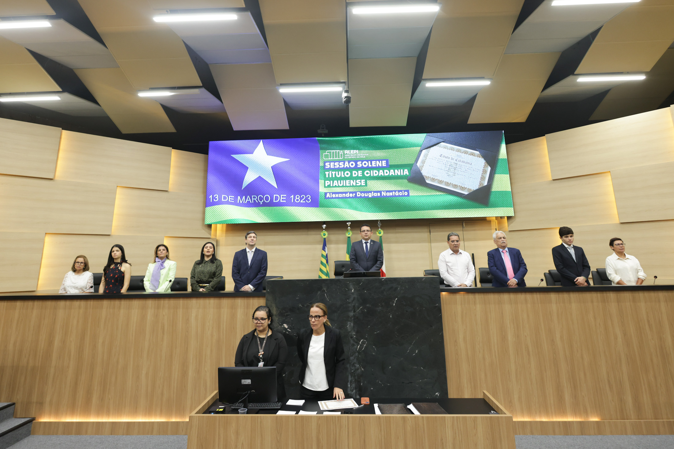 SESSÃO SOLENE TÍTULO DE CIDADANIA ALEXANDER DOUGLAS NASTÁCIO (8).jpg