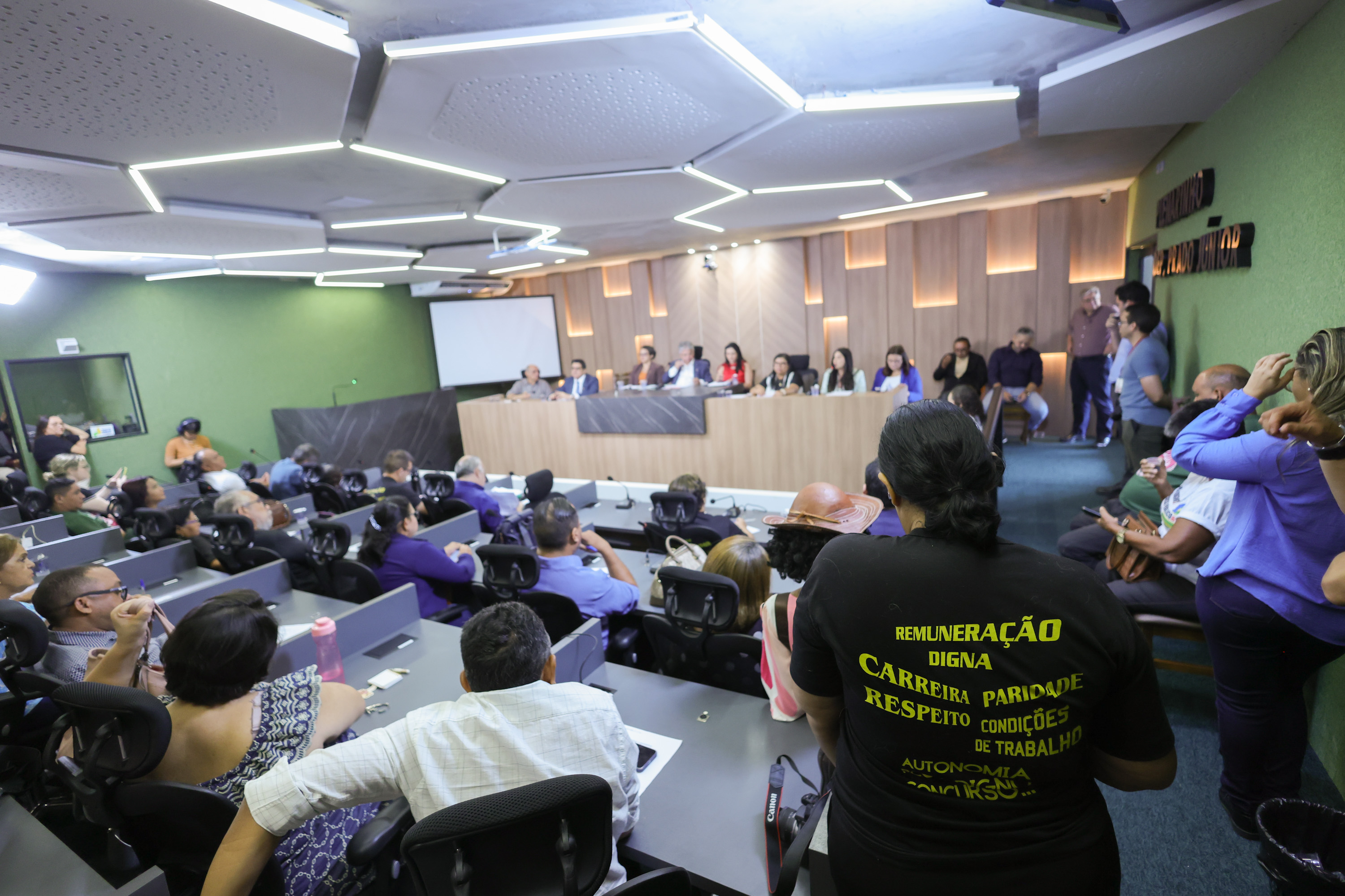 AUDIÊNCIA PUBLICA NA COMISSÃO DE EDUCAÇÃO PARA DEBATER CARGOS E SALÁRIOS DOS PROFESSORES - FOTOS REGIS FALCÃO ASCOM ALEPI (12).jpg