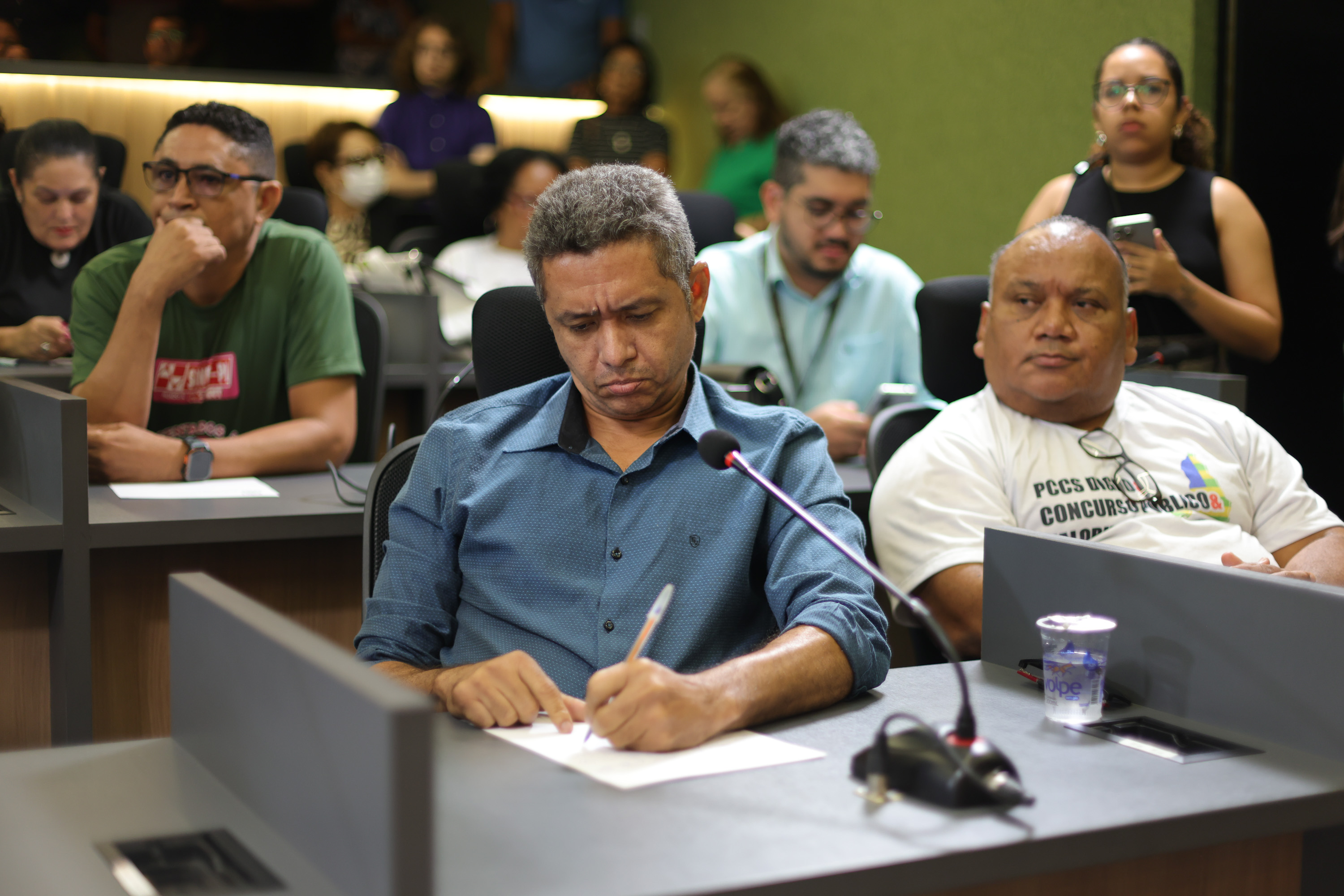AUDIÊNCIA PUBLICA NA COMISSÃO DE EDUCAÇÃO PARA DEBATER CARGOS E SALÁRIOS DOS PROFESSORES - FOTOS REGIS FALCÃO ASCOM ALEPI (22).jpg