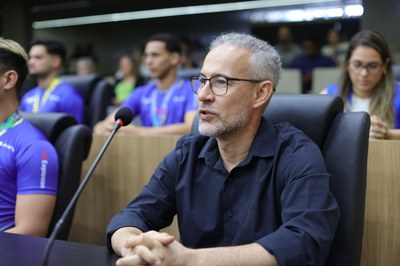 SESSÃO SOLENE TÍTULO DE CIDADANIA AO SR JÂNIO JANQUIÊ BEZERRA DINIZ - FOTOS REGIS FALCÃO ASCOM ALEPI (16).jpg