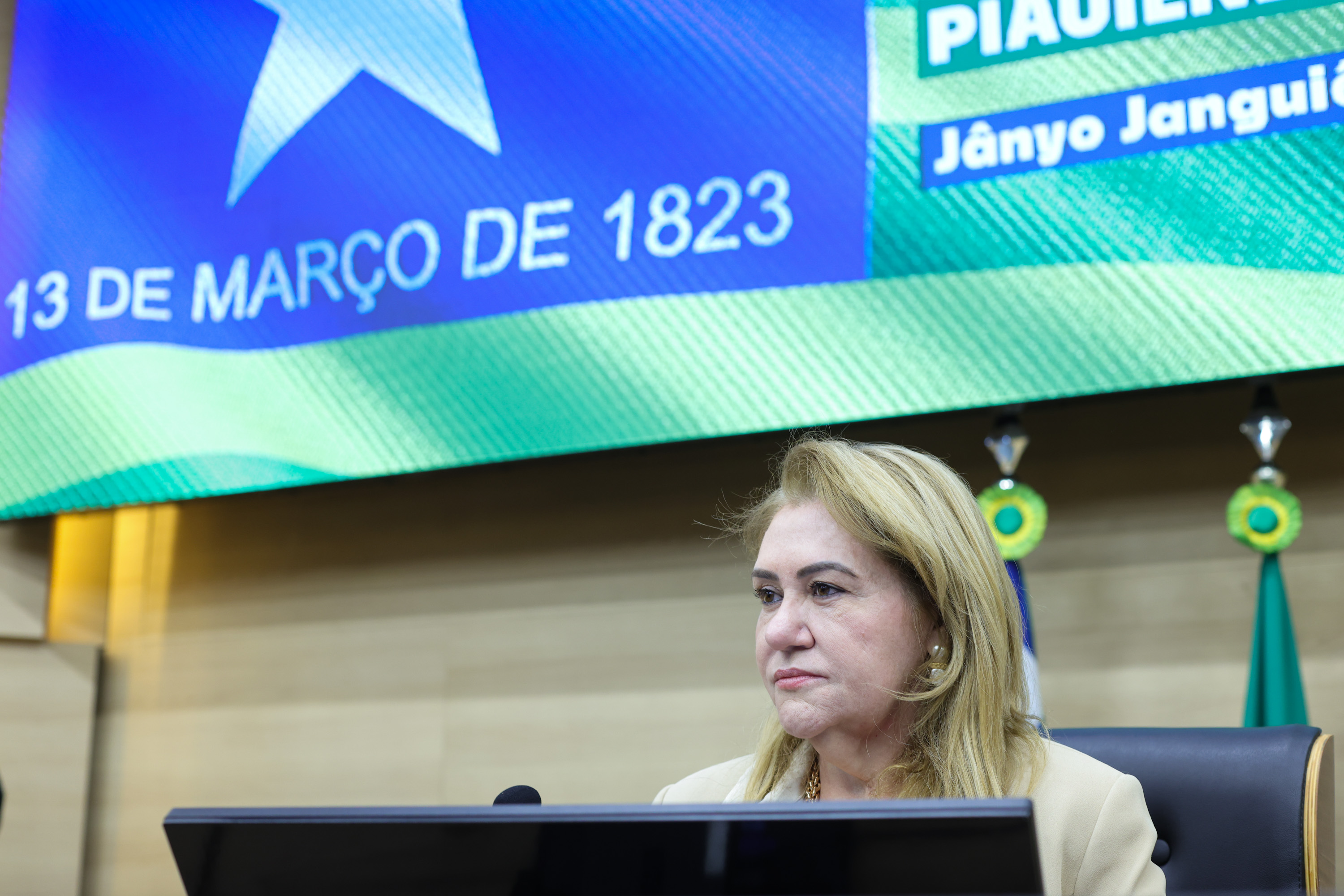 SESSÃO SOLENE TÍTULO DE CIDADANIA AO SR JÂNIO JANQUIÊ BEZERRA DINIZ - FOTOS REGIS FALCÃO ASCOM ALEPI (22).jpg