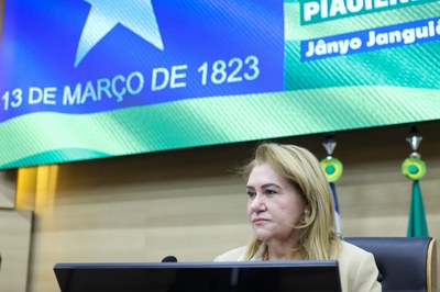 SESSÃO SOLENE TÍTULO DE CIDADANIA AO SR JÂNIO JANQUIÊ BEZERRA DINIZ - FOTOS REGIS FALCÃO ASCOM ALEPI (22).jpg