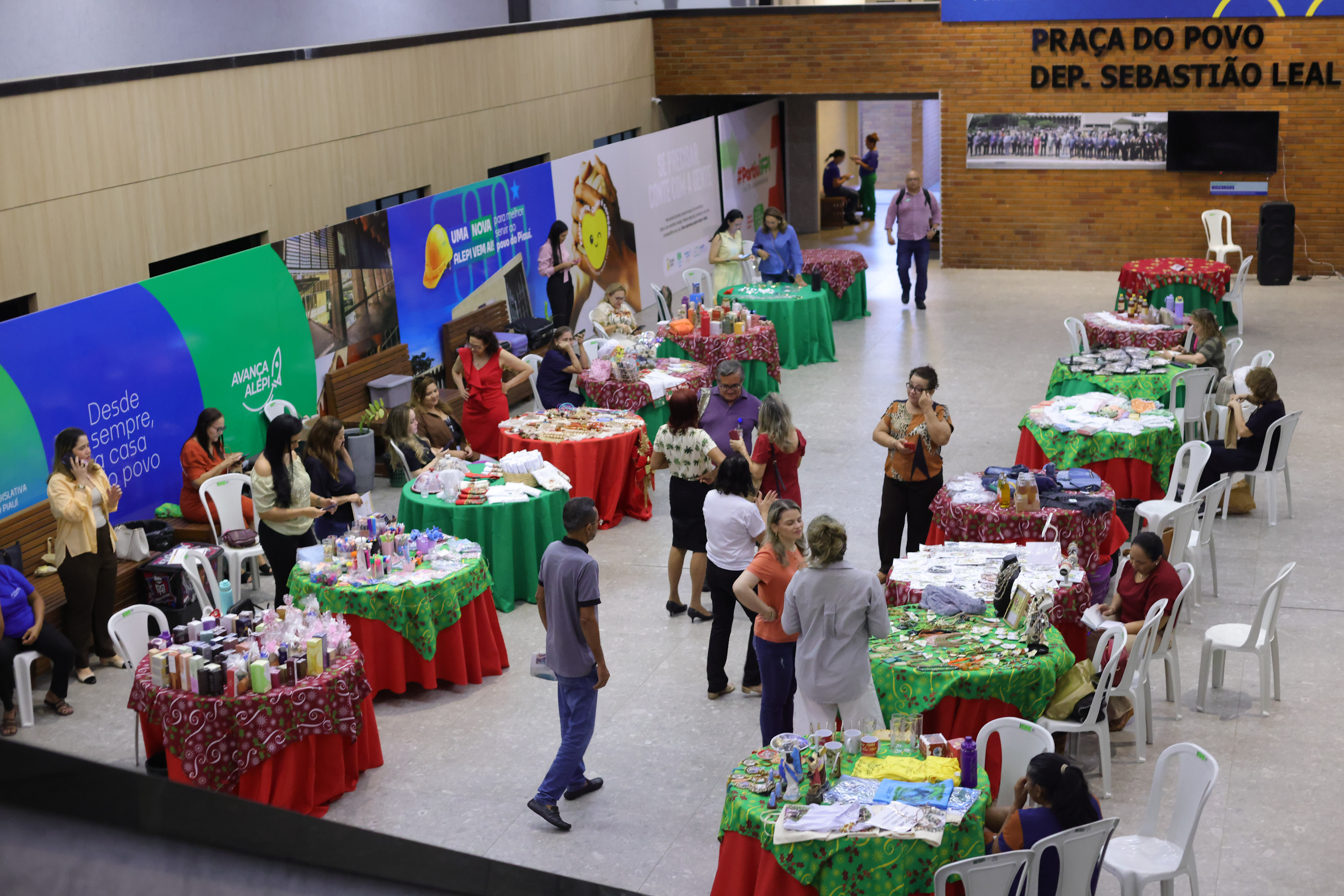 FEIRA DO SERVIDOR - FOTOS REGIS FALCÃO ASCOM ALEPI  (4).jpg