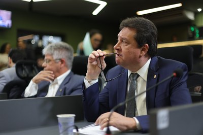 REUNIÃO DE COMISSÕES - FOTOS REGIS FALCÃO ASCOM ALEPI  (25).jpg