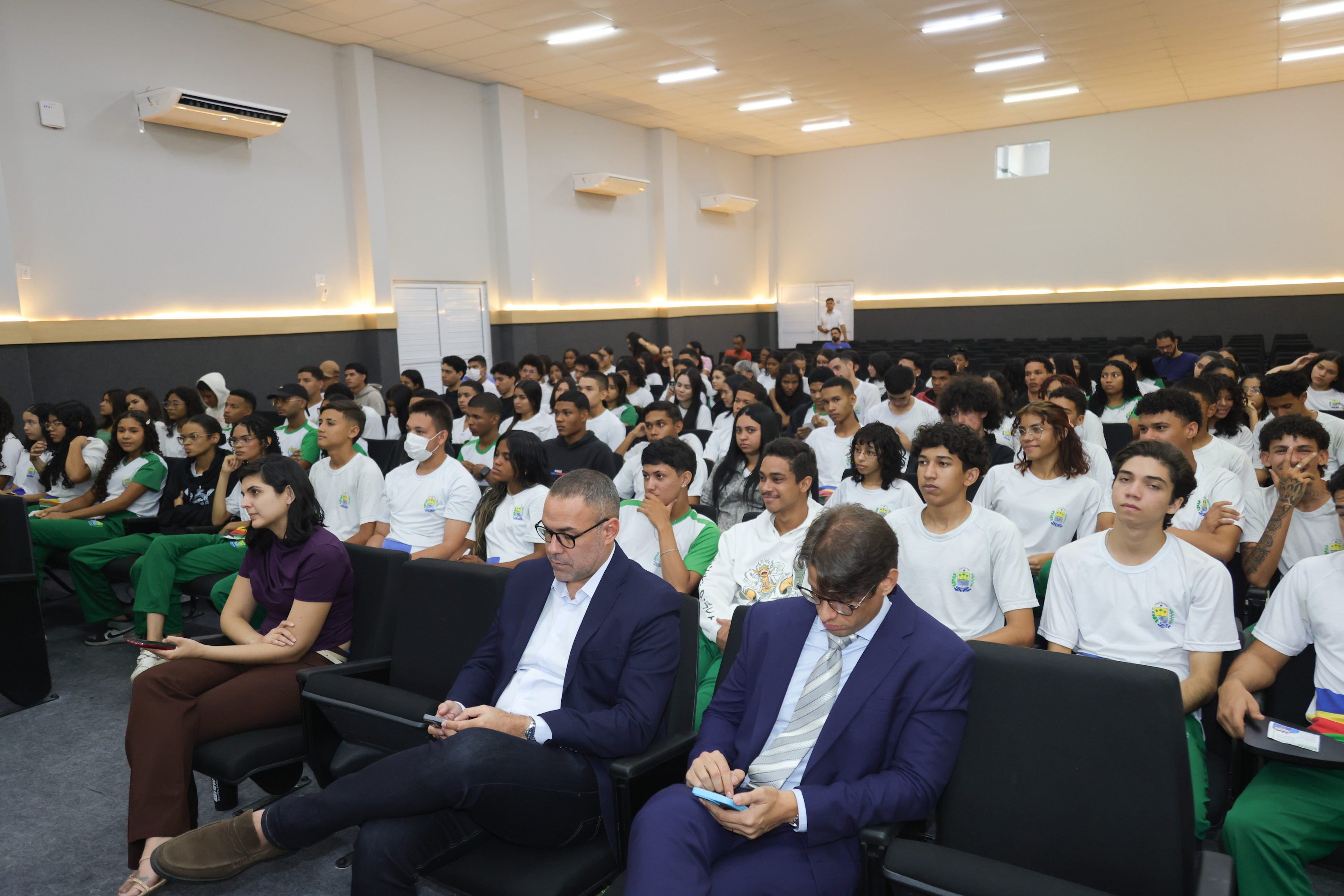DEBATE PARLAMENTO DO FUTURO - FOTOS REGIS FALCÃO ASCOM ALEPI  (13).jpg