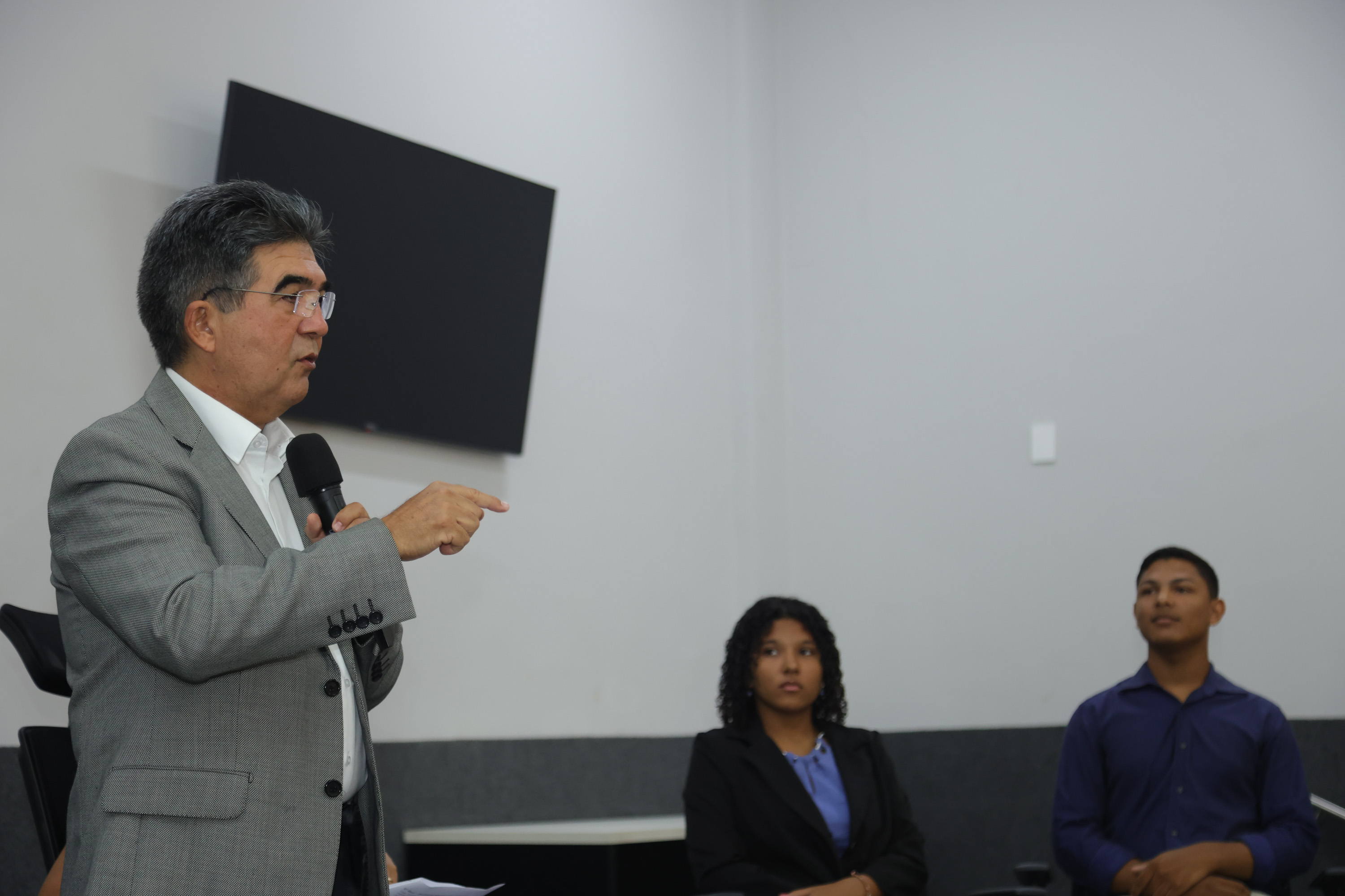 DEBATE PARLAMENTO DO FUTURO - FOTOS REGIS FALCÃO ASCOM ALEPI  (18).jpg