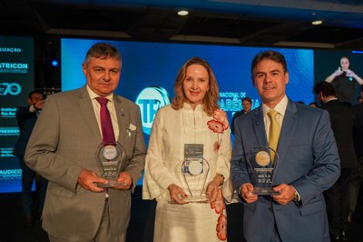  ENTREGA DO SELO OURO DE TRANSFERÊNCIA DA ATRICON PARA A ALEPI  (1).jpg