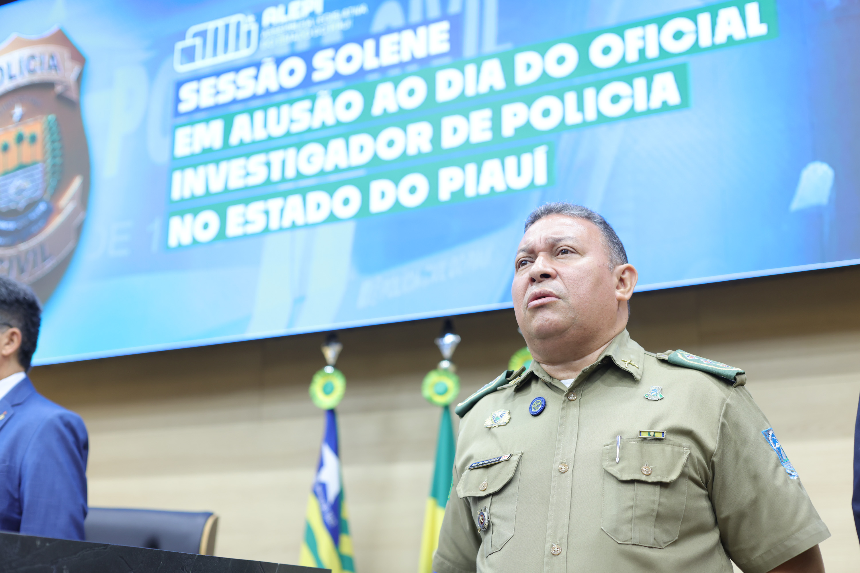 SESSÃO SOLENE PELO DIA DO INVESTIGADOR DE POLÍCIA - FOTOS REGIS FALCÃO ASCOM ALEPI  (9).jpg