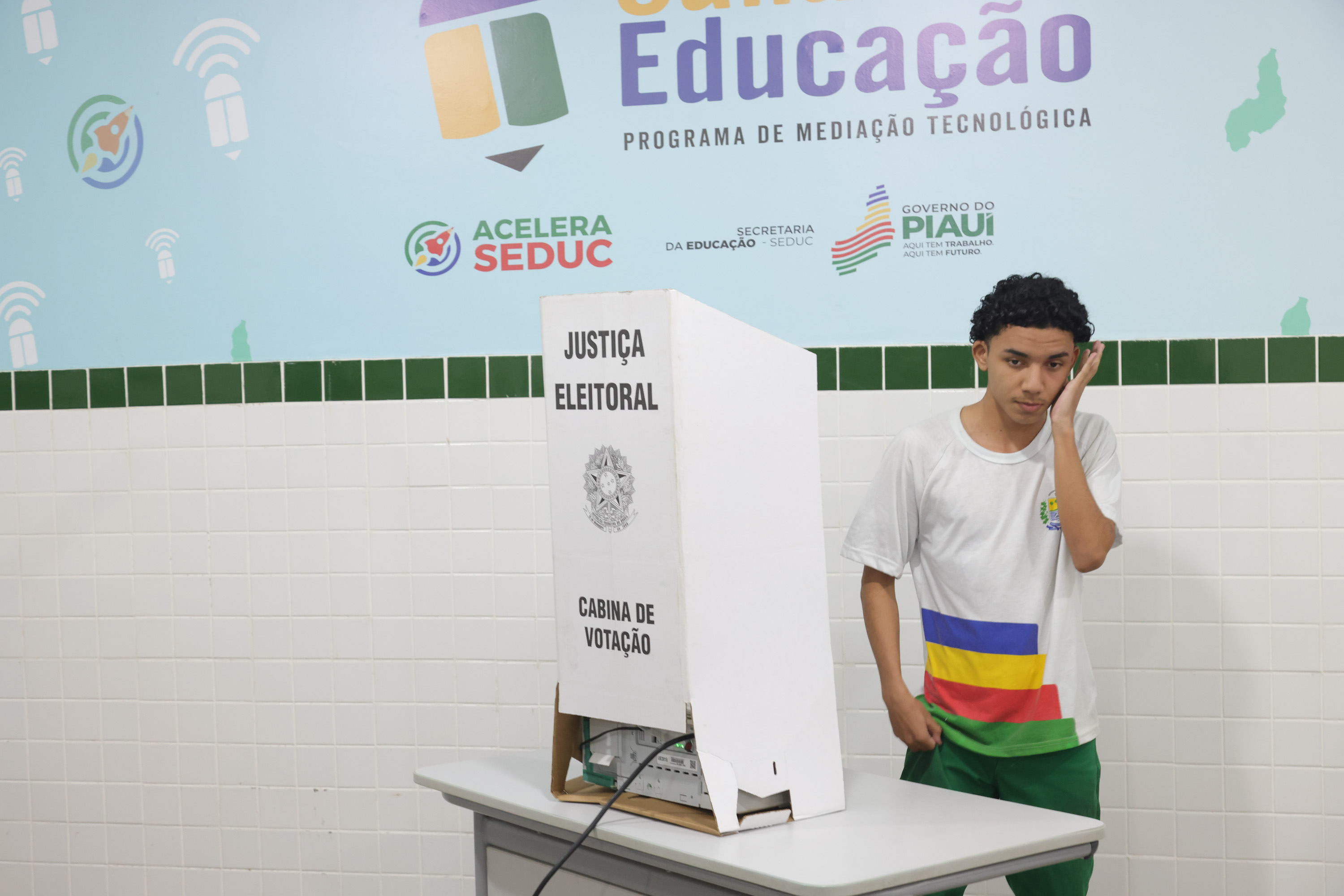 ELEIÇÃO PARA O PARLAMENTO DO FUTURO - FOTOS REGIS FALCÃO ASCOM ALEPI  (4).jpg