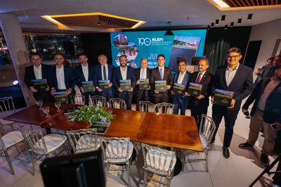 LANÇAMENT DO LIVRO DOS 190 ANOS ALEPI E PREMIO DO JORNALISMO DA ALEPI (28).jpg