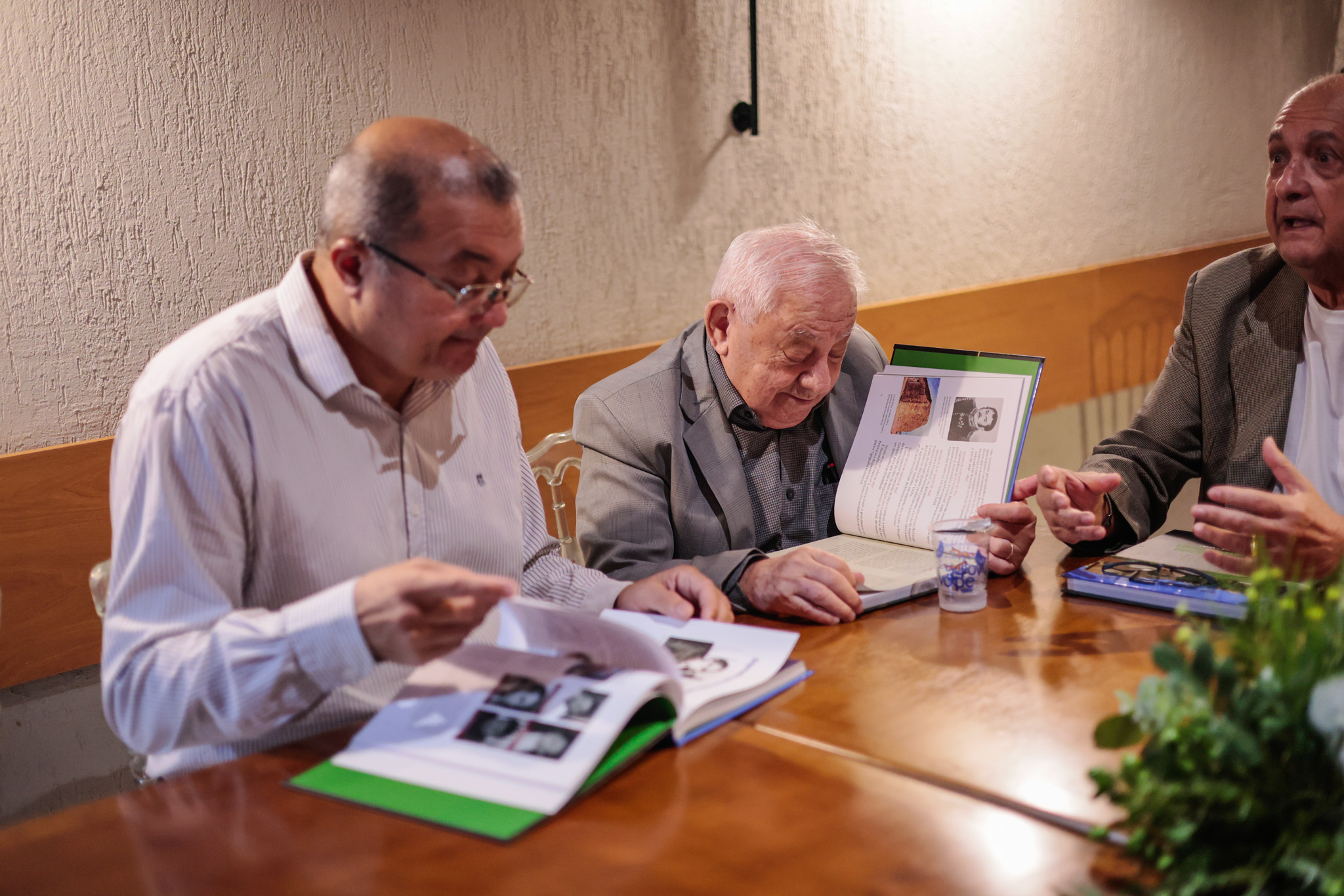 LANÇAMENT DO LIVRO DOS 190 ANOS ALEPI E PREMIO DO JORNALISMO DA ALEPI (5).jpg