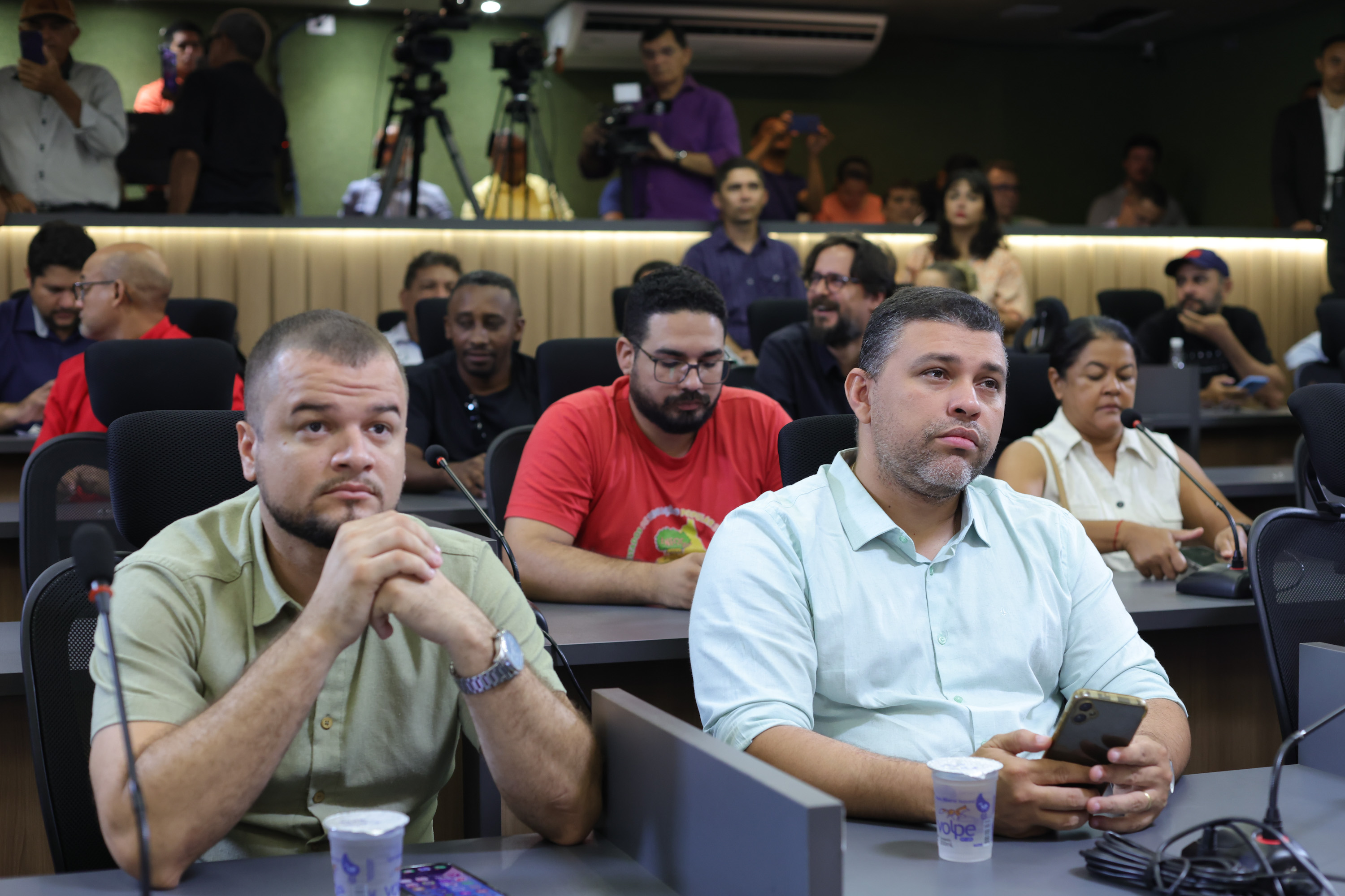 AUDIÊNCIA PÚBLICA SOBRE A GESTÃO DOS RECURSOS HÍDRICOS - FOTOS REGIS FALCÃO ASCOM ALEPI  (4).jpg