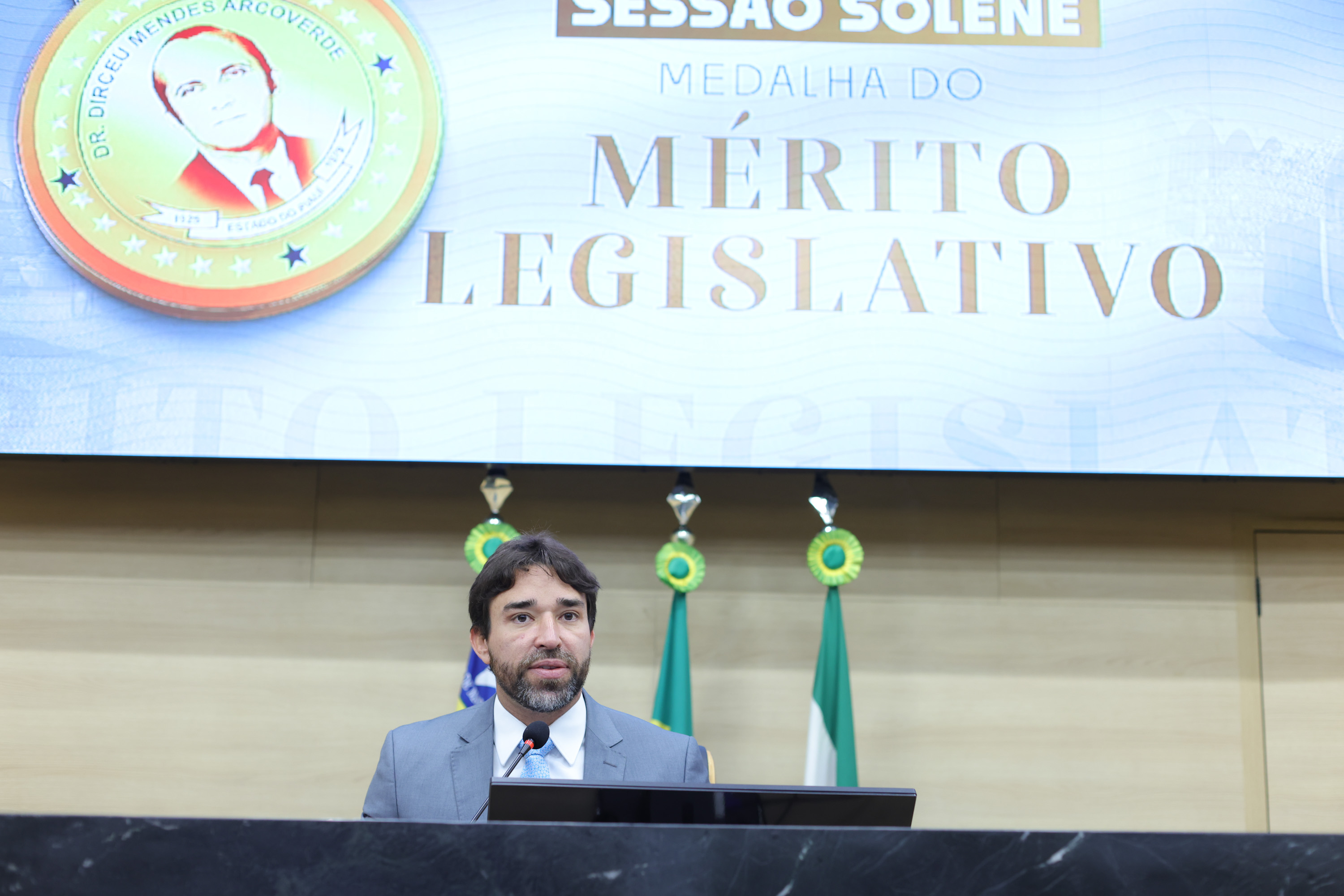 SESSÃO SOLENE ENTREGA DA MEDALHA DO MERITO LEGISLATIVO AO DR. DAGOBERTO BARROS DA SILVEIRA - FOTOS REGIS FALCÃO ASCOM ALEPI .jpg