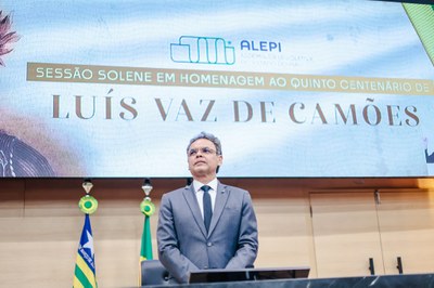 SESSÃO SOLENE QUINTO CENTENÁRIO DE LUIZ VAZ CAMOES - FOTOS THIAGO AMARAL ALEPI (4).jpg