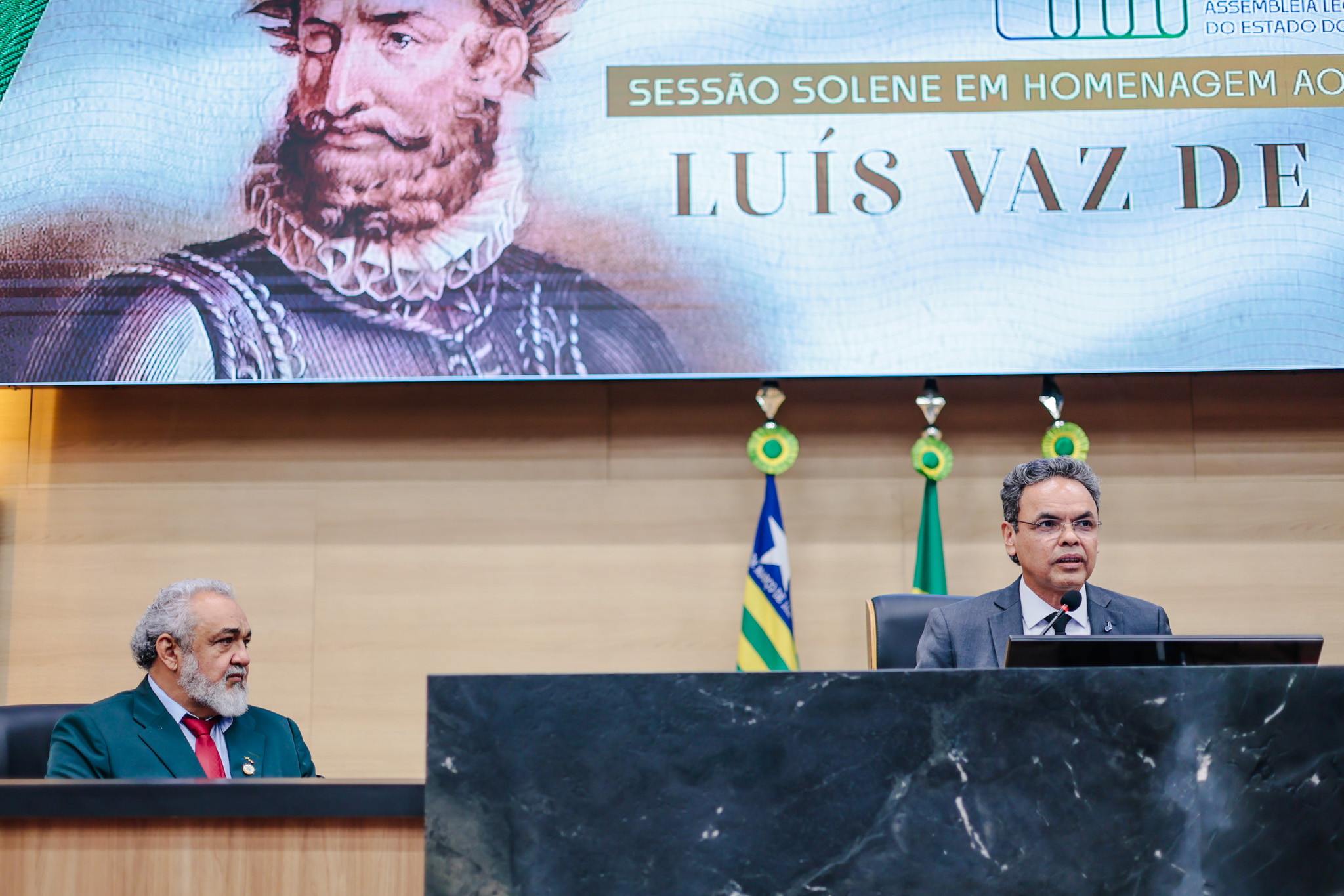 SESSÃO SOLENE QUINTO CENTENÁRIO DE LUIZ VAZ CAMOES - FOTOS THIAGO AMARAL ALEPI (9).jpg