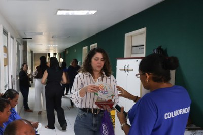 IMAGENS DO DIA 27022025  AÇÃO COM OS SERVIDORES DE CONSCIENTIZAÇÃO DO CARNAVAL (9).jpg