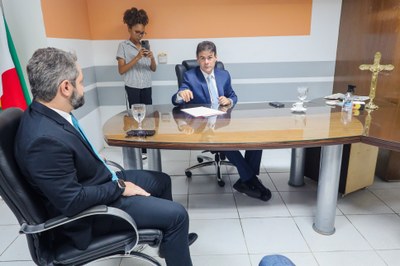 Reunião com secretário de governo e secretário de planejamento  (4).jpg