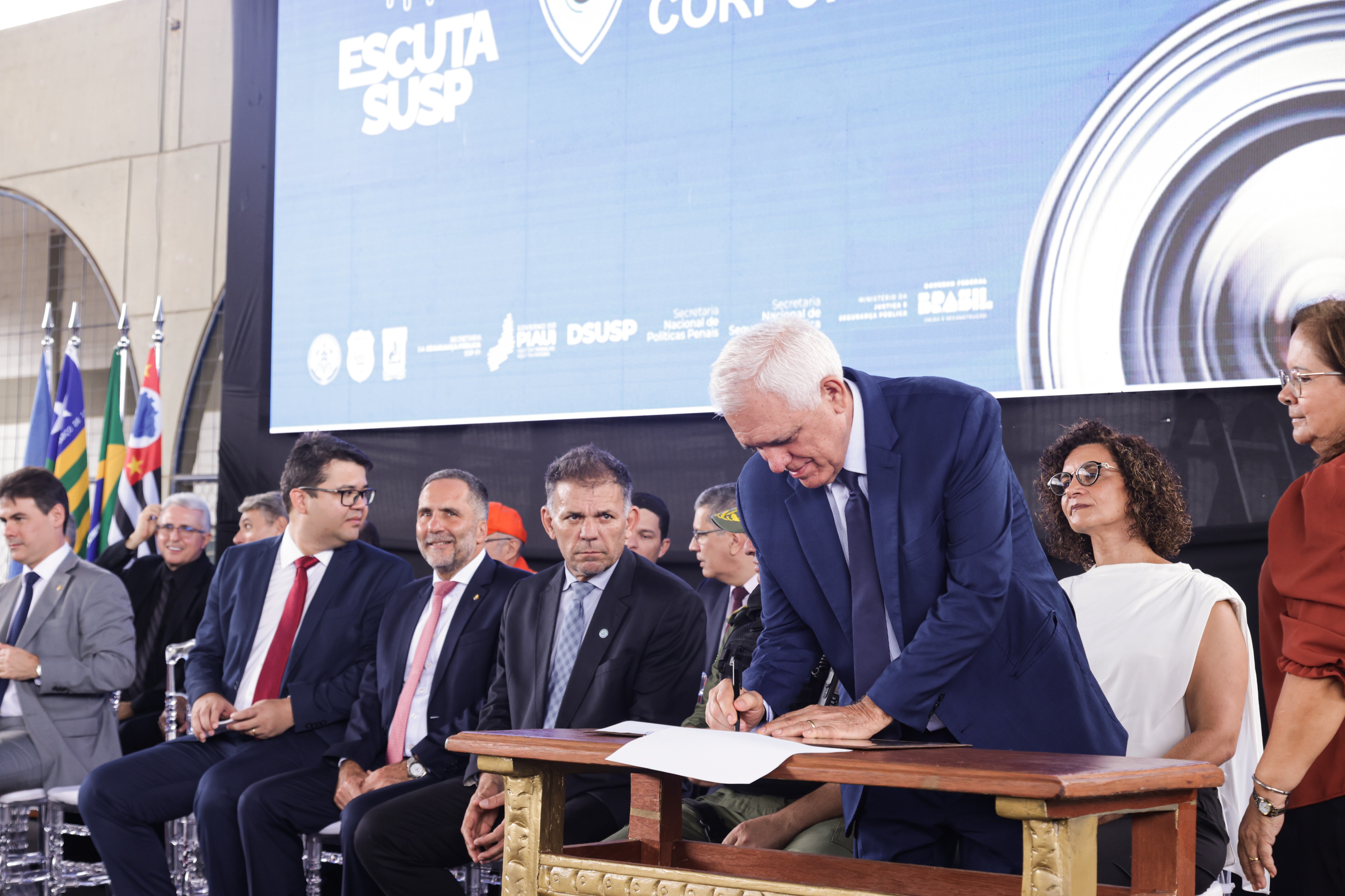 IMAGENS DO DIA 19022025 ASSINATURA DO TERMOS DE ADESÃO AO PROGRAMA DE ESCUTA SUSP (15).jpg