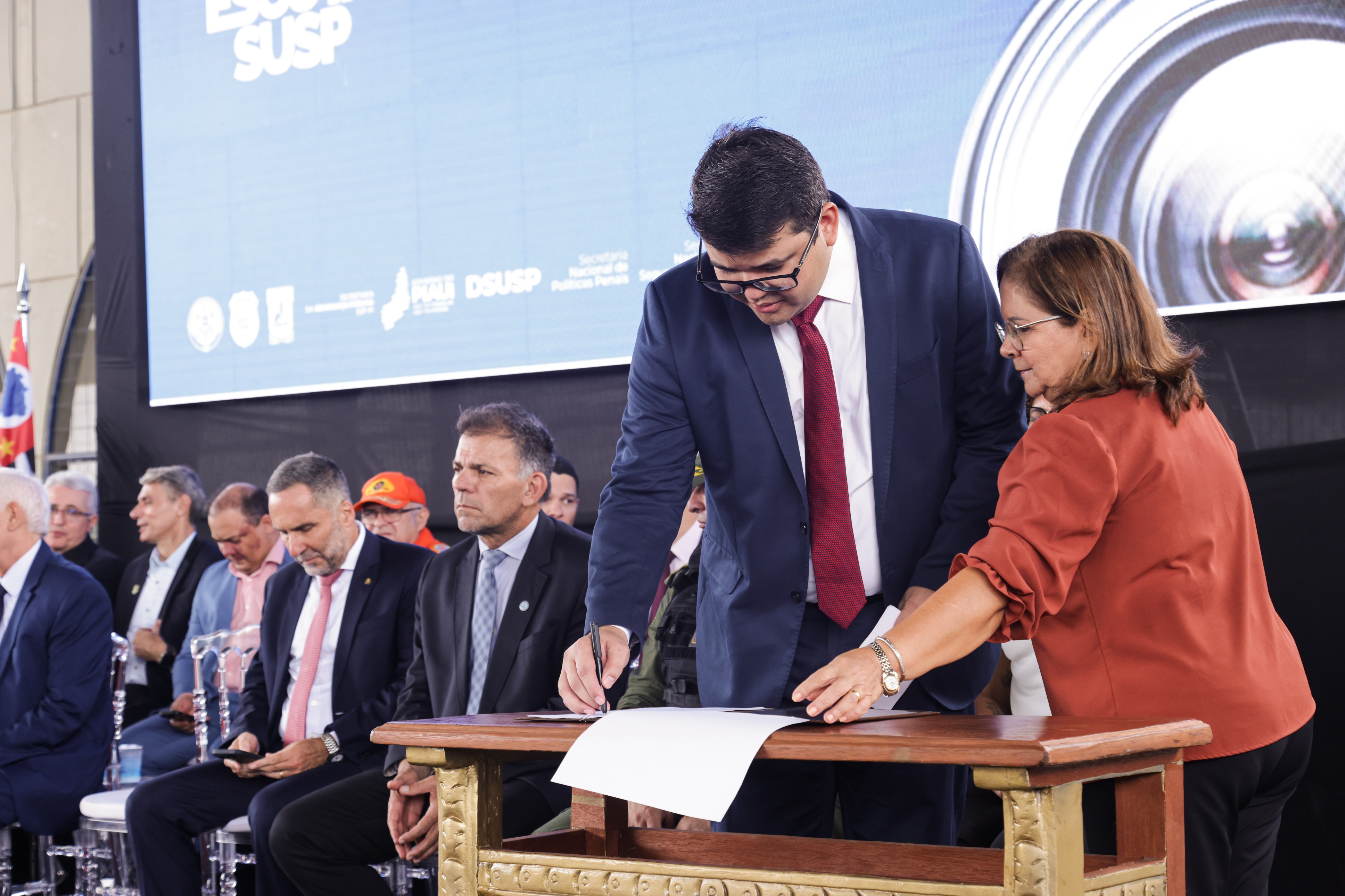 IMAGENS DO DIA 19022025 ASSINATURA DO TERMOS DE ADESÃO AO PROGRAMA DE ESCUTA SUSP (17).jpg