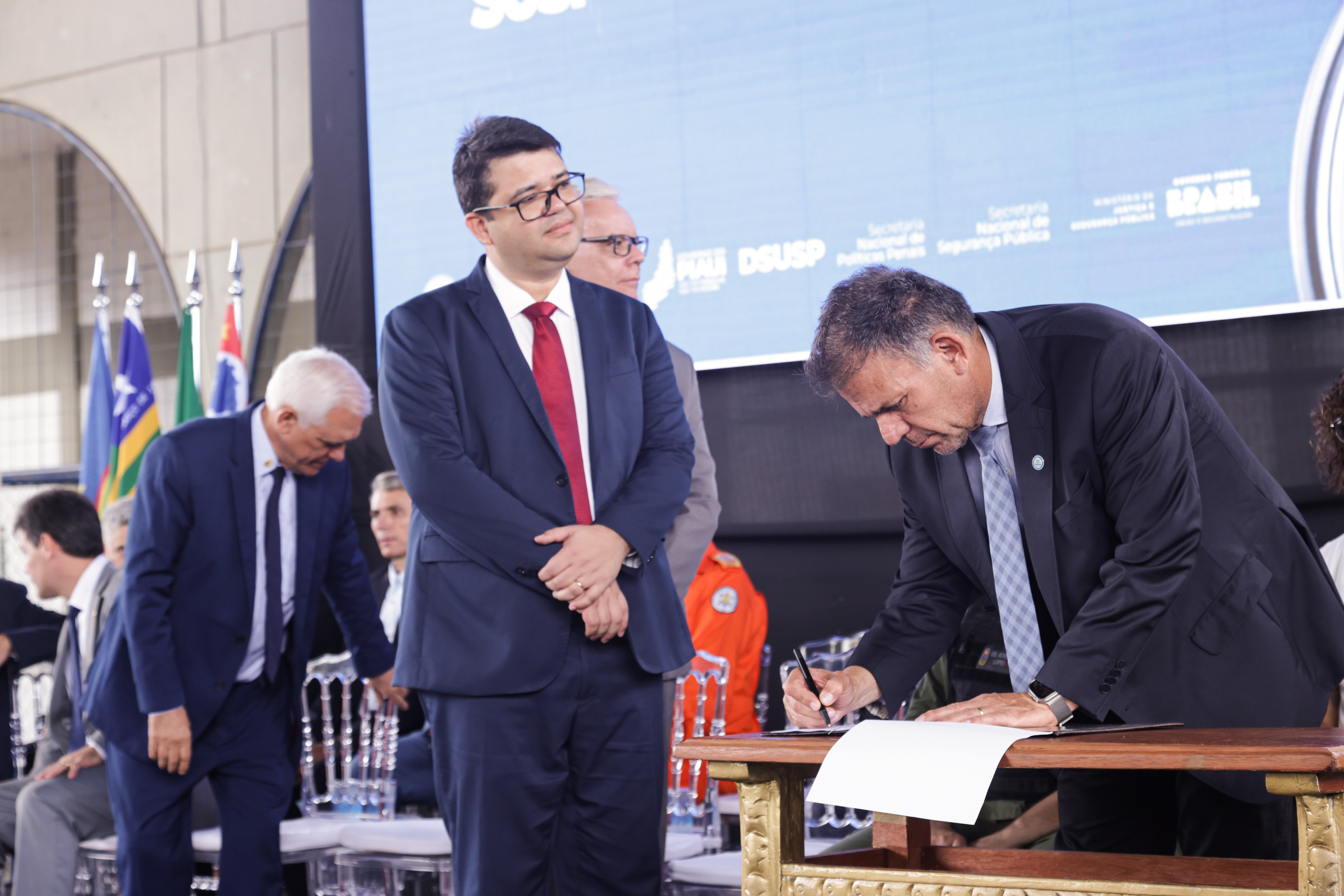 IMAGENS DO DIA 19022025 ASSINATURA DO TERMOS DE ADESÃO AO PROGRAMA DE ESCUTA SUSP (9).jpg