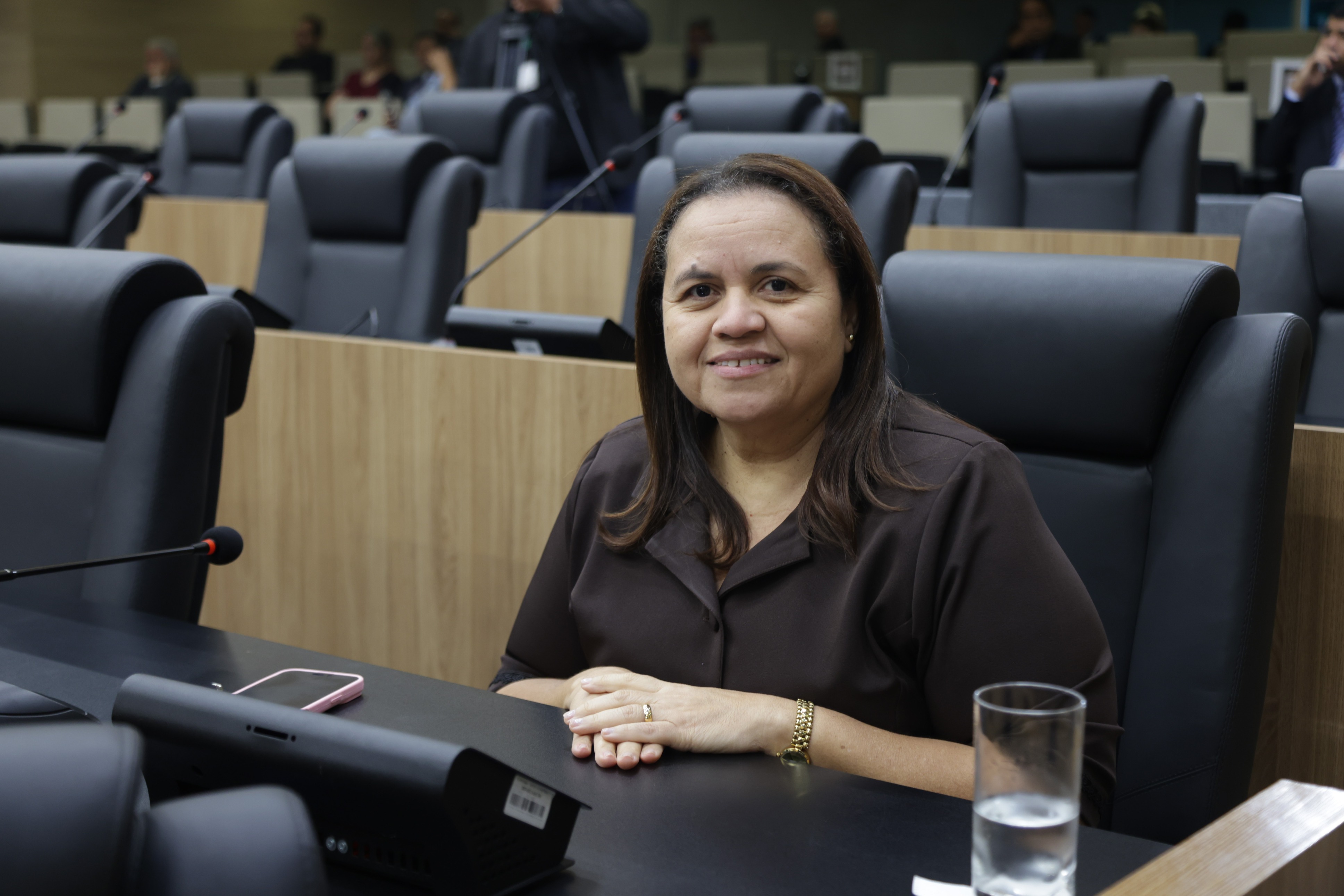 IMAGENS DO DIA 26022025  SESSÃO ORDINÁRIA DEPUTADA ELISANGELA MOURA.jpg