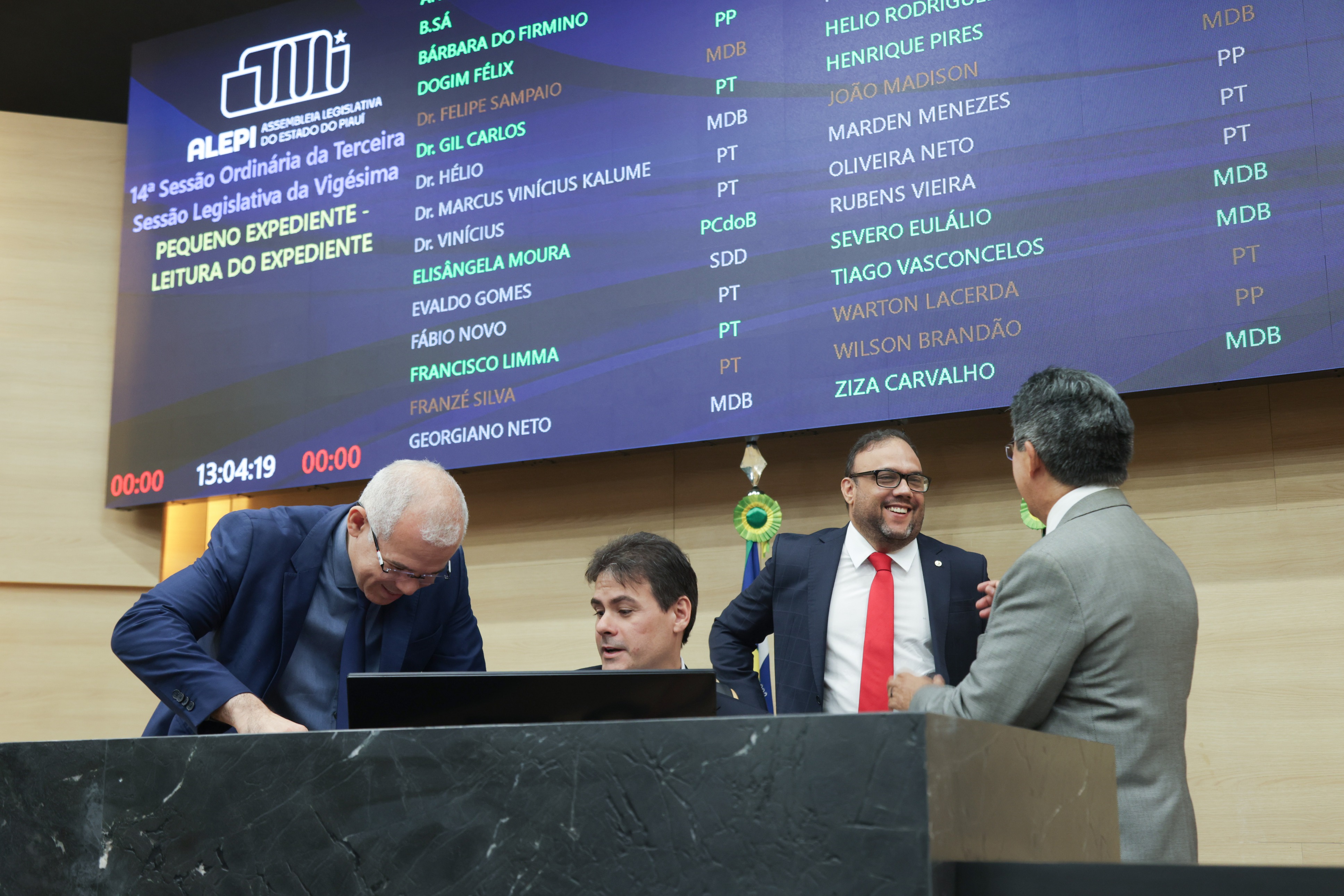 IMAGENS DO DIA 26022025  SESSÃO ORDINÁRIA DEPUTADA.jpg