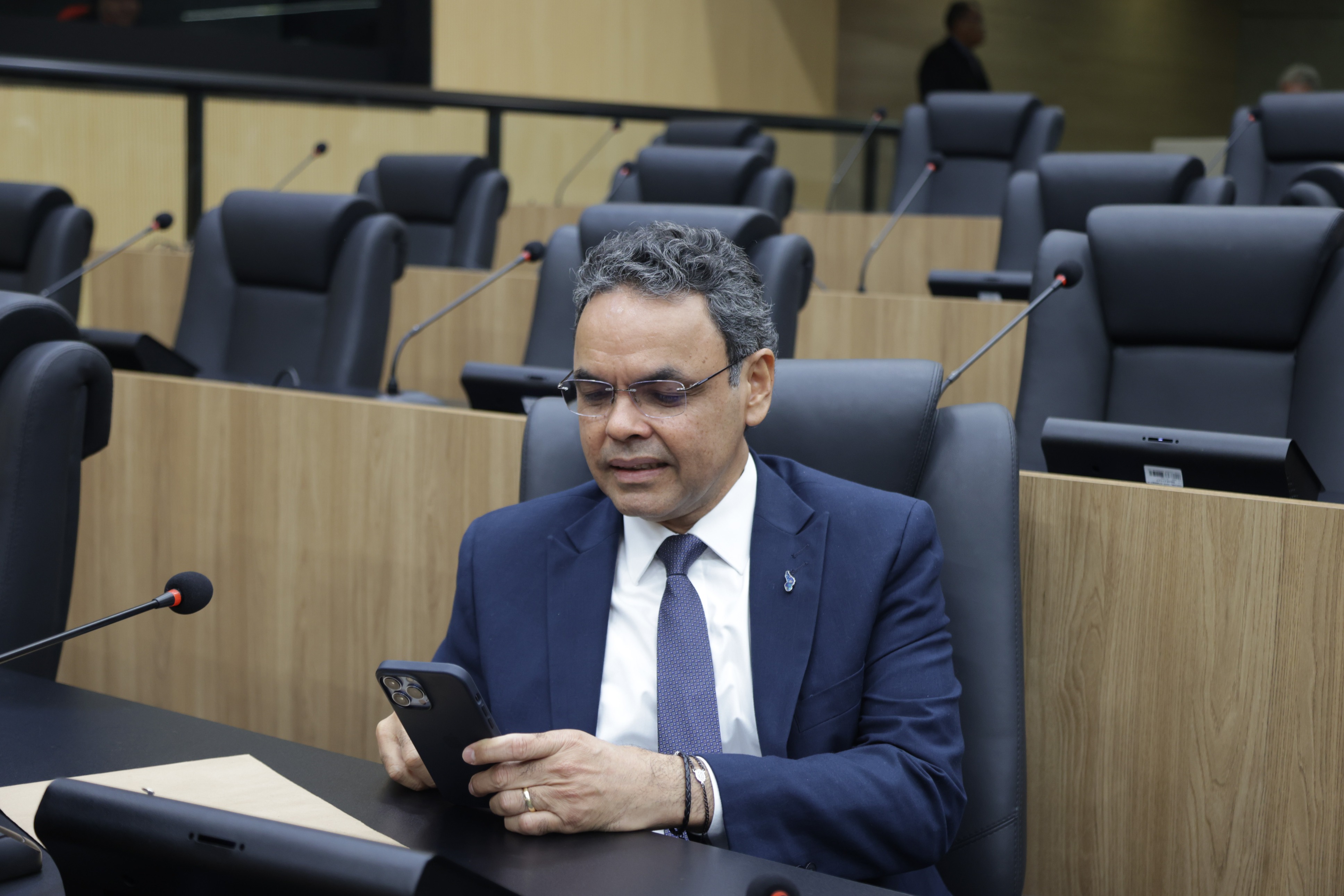 IMAGENS DO DIA 26022025  SESSÃO ORDINÁRIA DEPUTADO DR GIL CARLOS.jpg