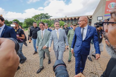 REVISTA A TROPAa-7.jpg