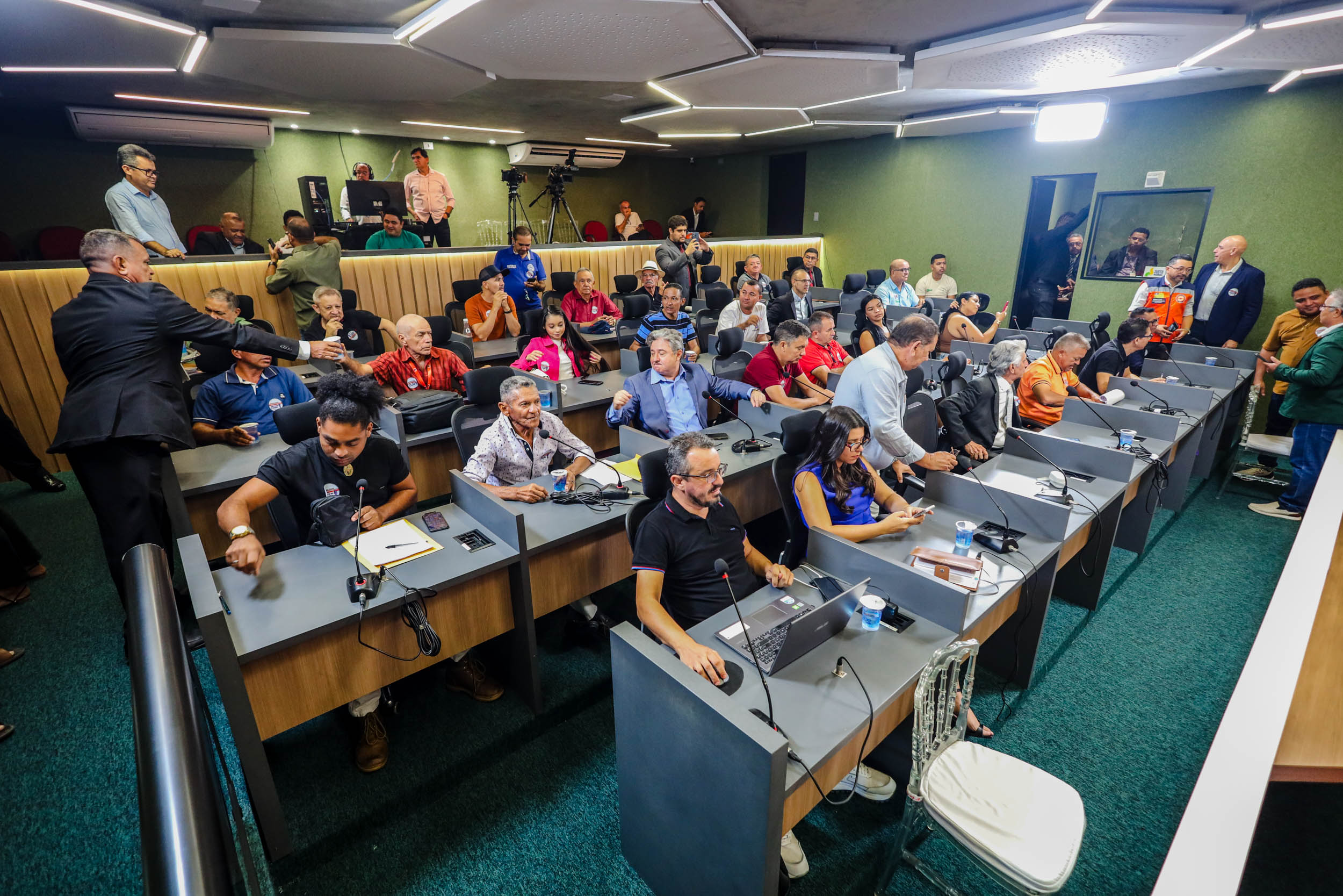 AUDIENCIA PÚBLICA RÁDIOS COMUNITÁRIAS (2).jpg