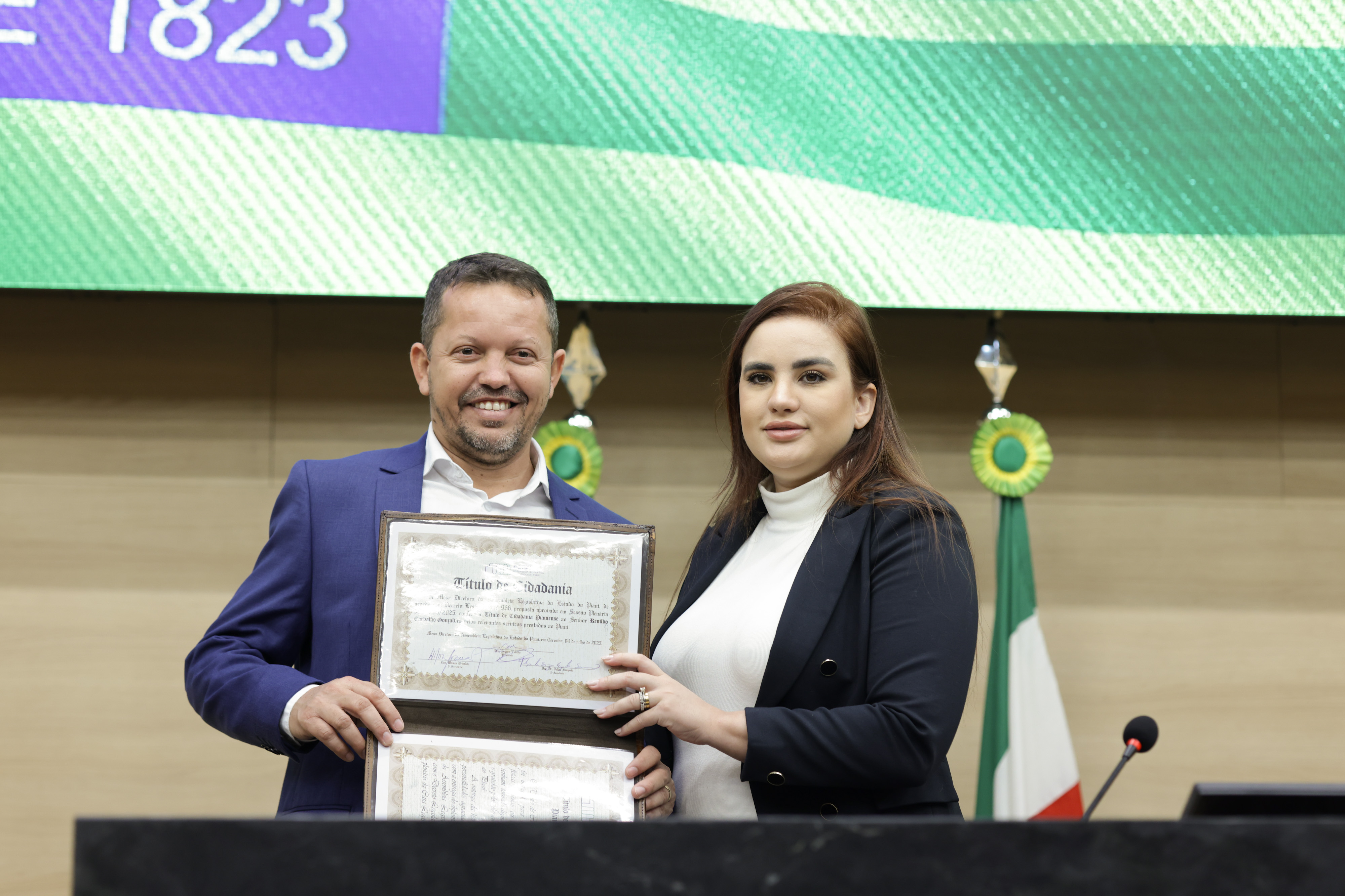 SESSÃO SOLENE TITULO DE CIDADAO AO SR RENILDO CARVALHO GONÇALVES (11).jpg