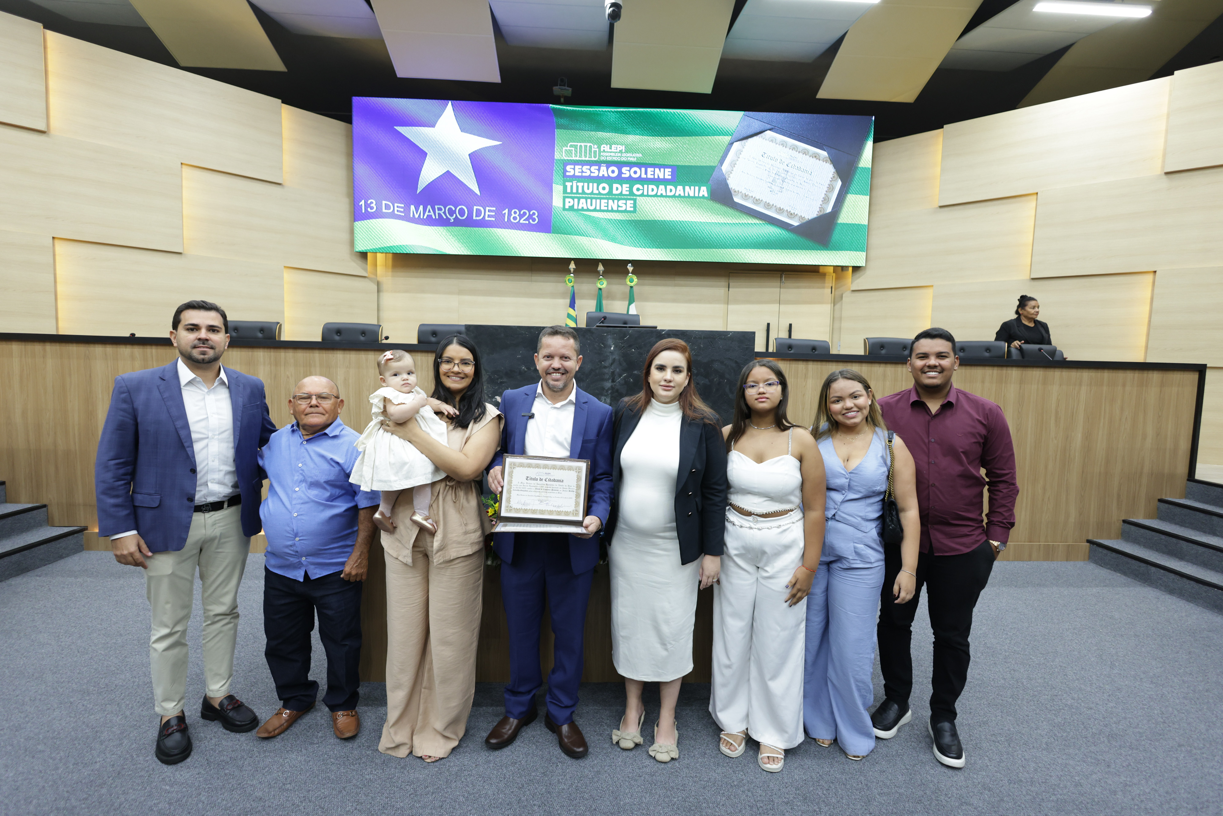 SESSÃO SOLENE TITULO DE CIDADAO AO SR RENILDO CARVALHO GONÇALVES (14).jpg