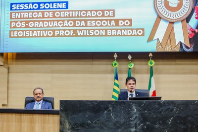 ENTREGA DE CERTIFICADOS PÓS GRADUAÇÃO DA ESCOLA DO LEGISLATIVO (12).jpg