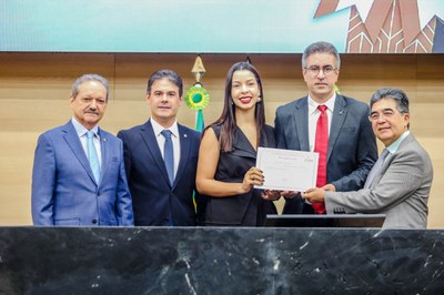 ENTREGA DE CERTIFICADOS PÓS GRADUAÇÃO DA ESCOLA DO LEGISLATIVO (54).jpg
