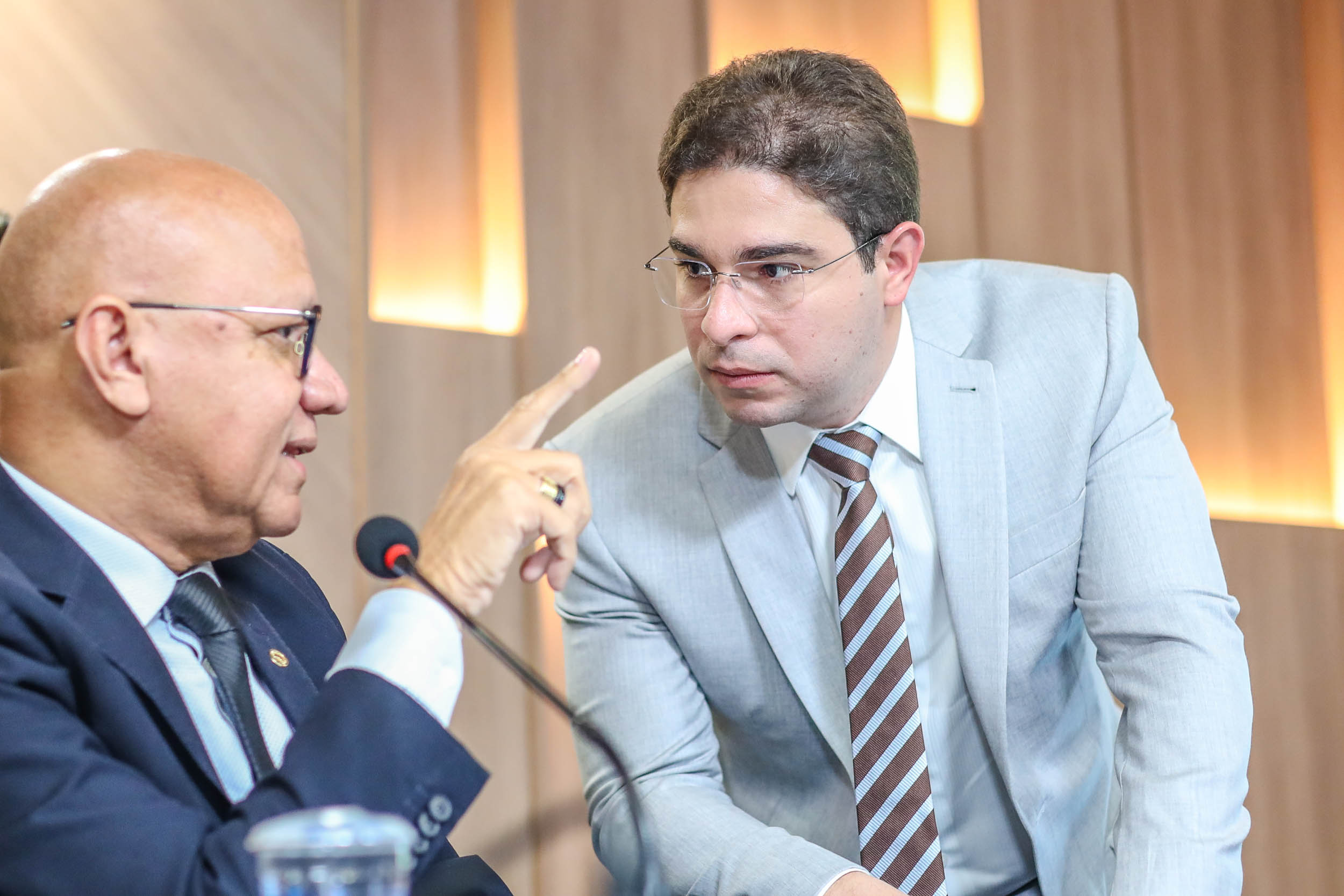 REUNIÃO DAS COMISSÕES CONJUNTAS (14).jpg